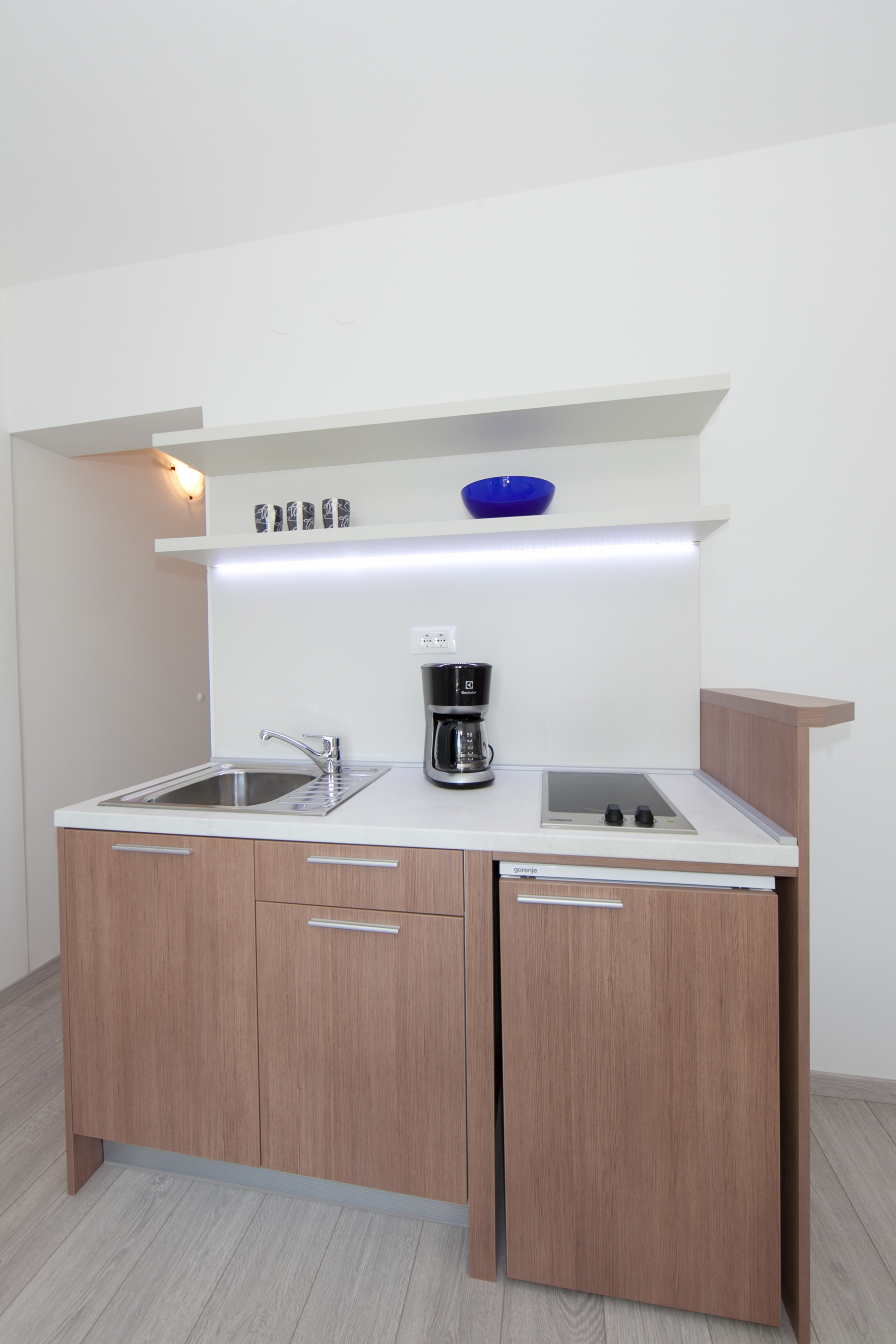 Studio flat with balcony and sea view Brela, Makarska  AS-b
