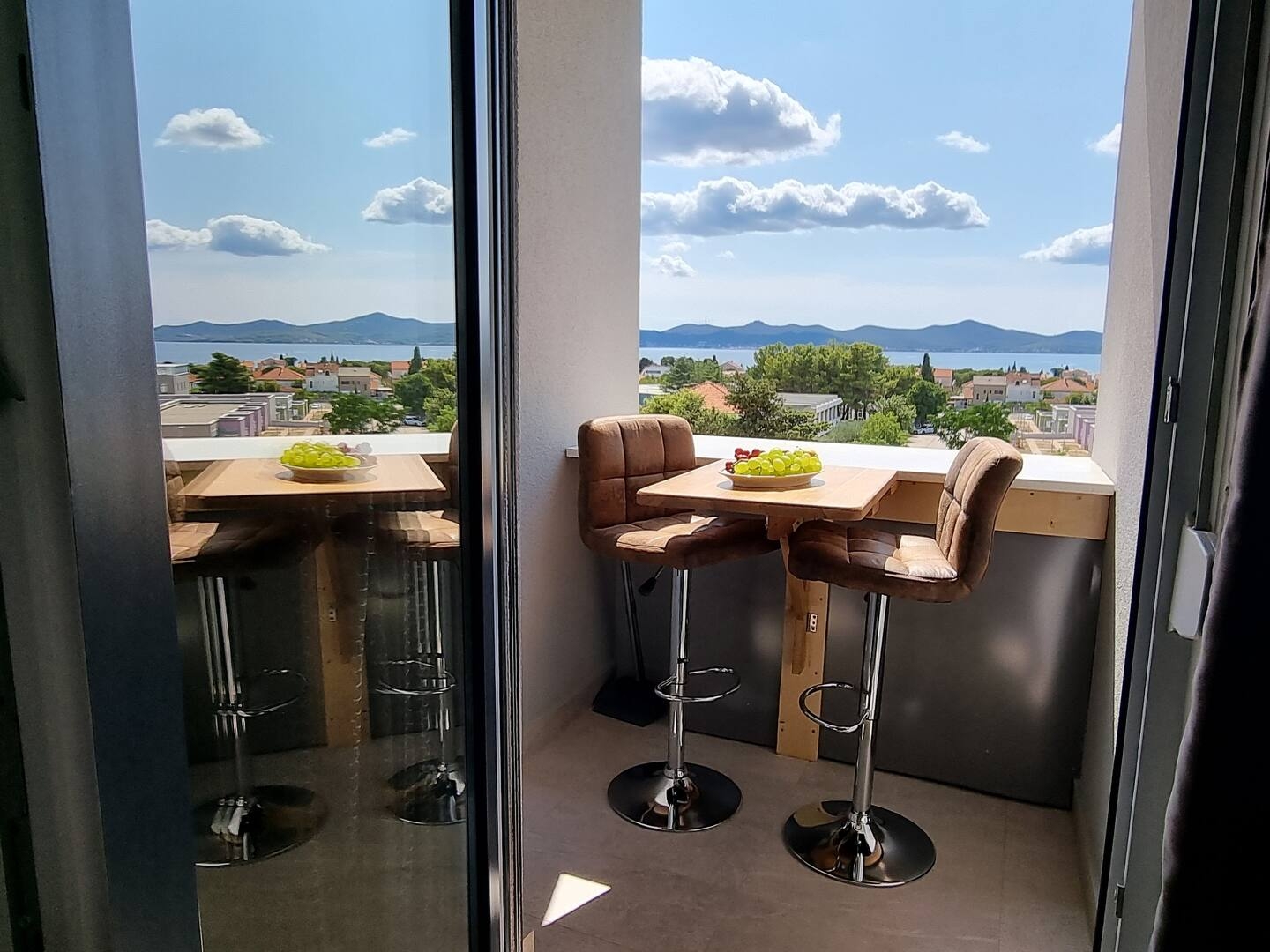 Studio flat with balcony and sea view Zadar  AS-a