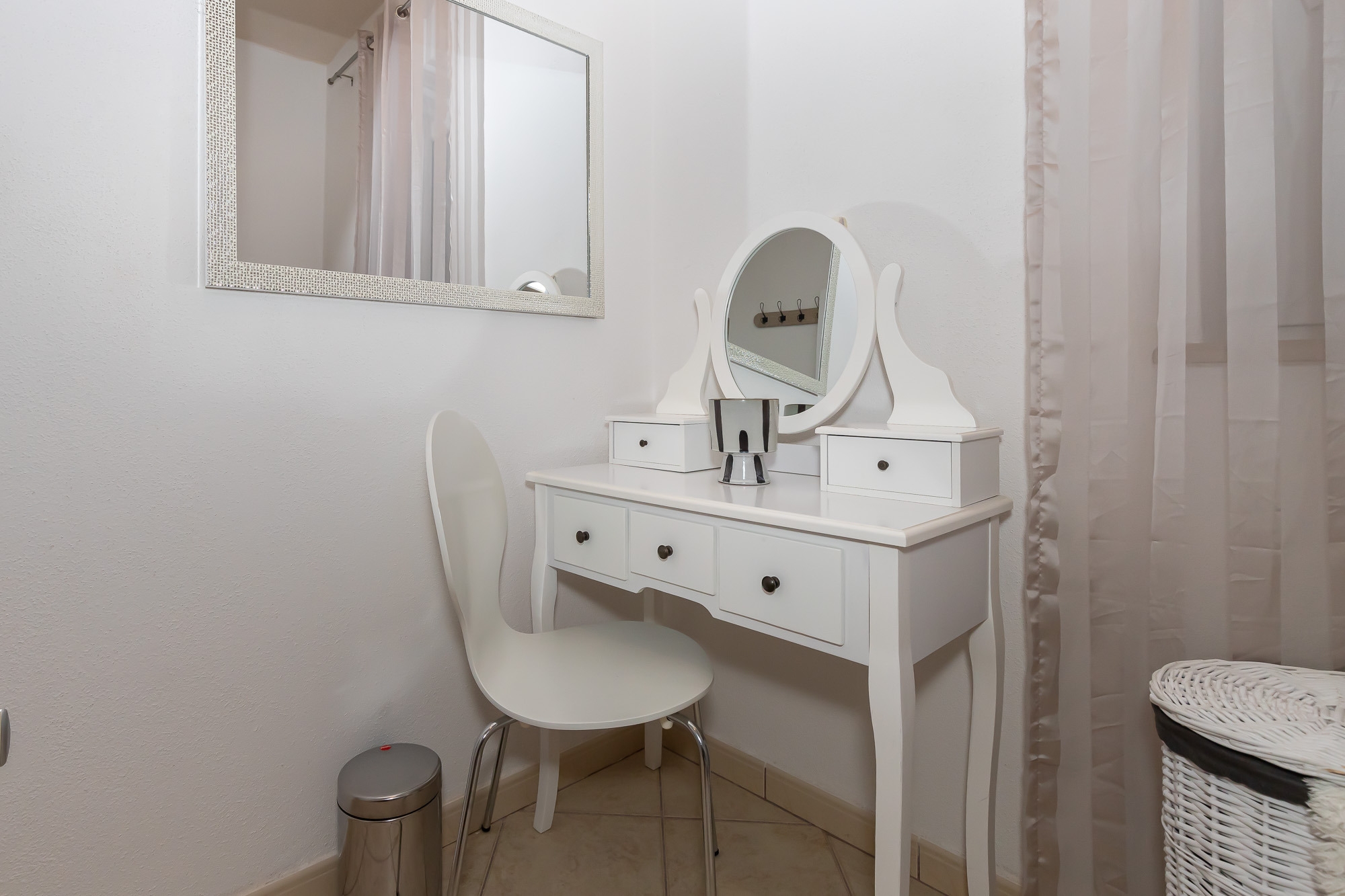Four bedroom house with terrace Pražnica, Brač  K