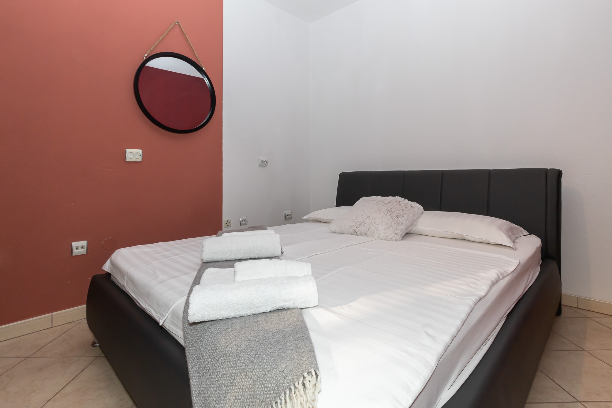 Four bedroom house with terrace Pražnica, Brač  K