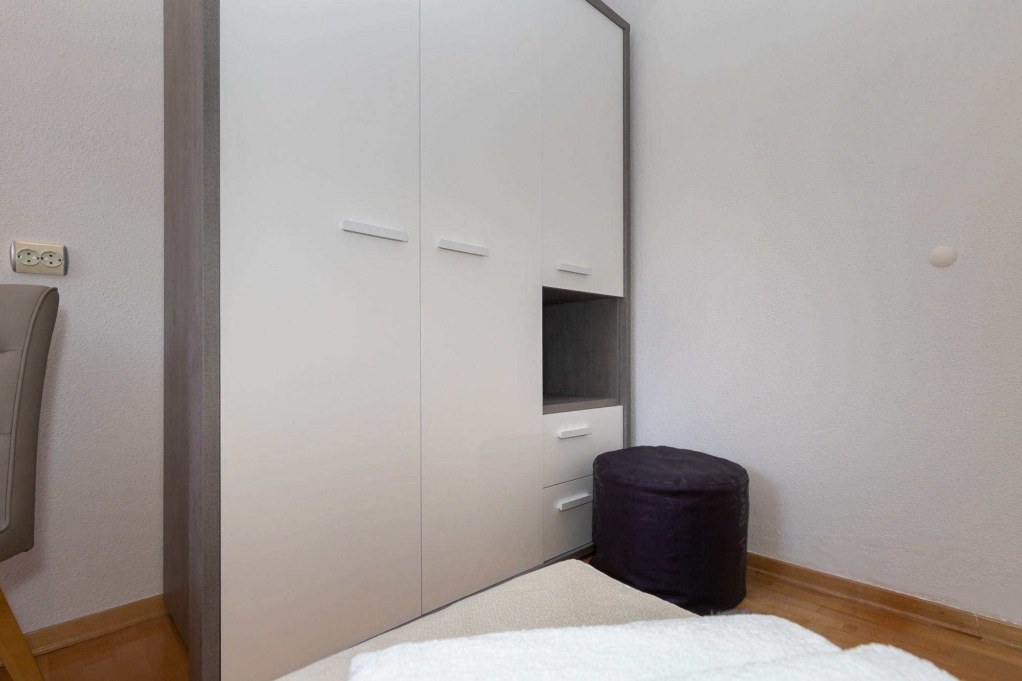 Four bedroom house with terrace Pražnica, Brač  K