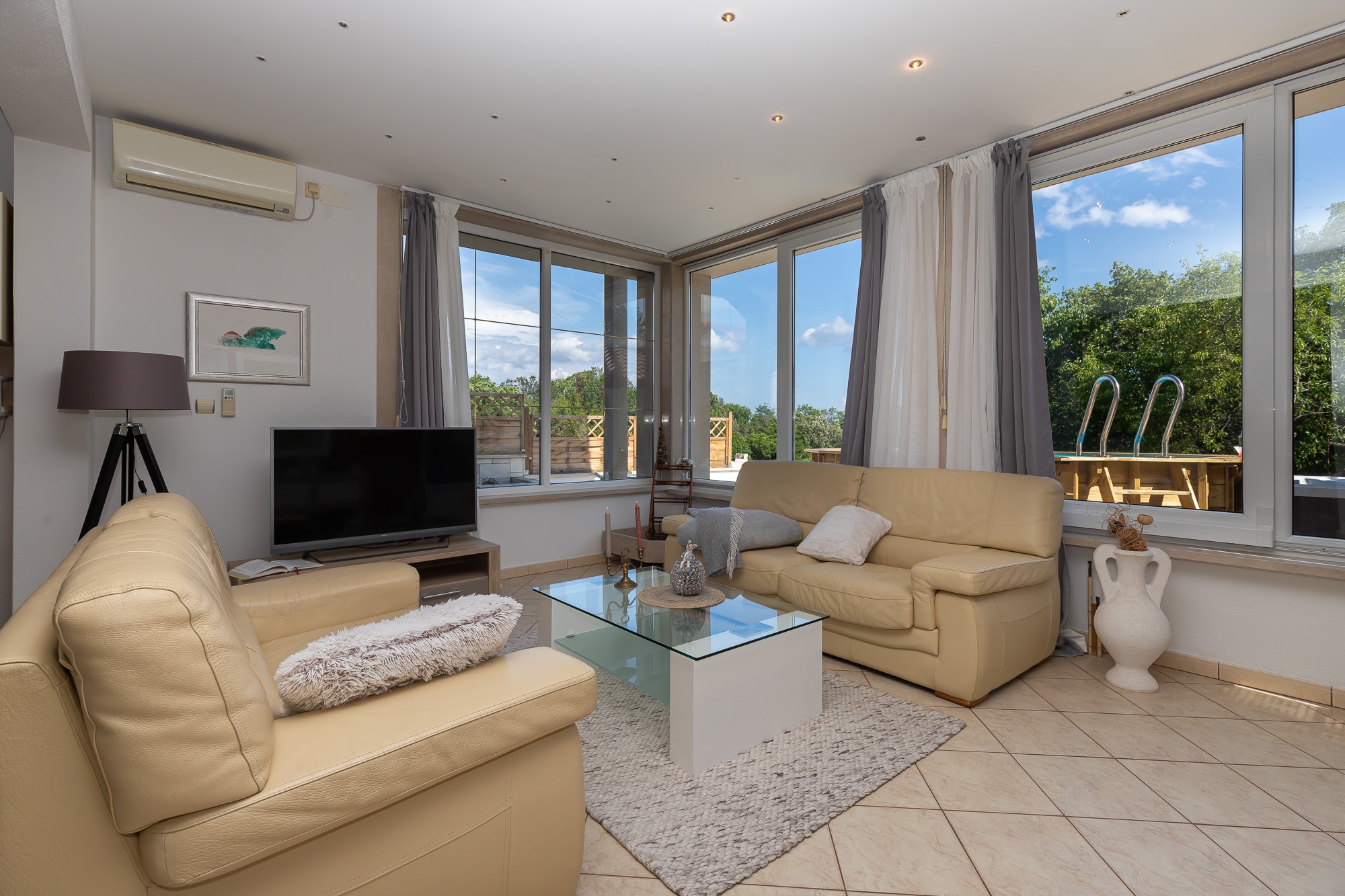 Four bedroom house with terrace Pražnica, Brač  K
