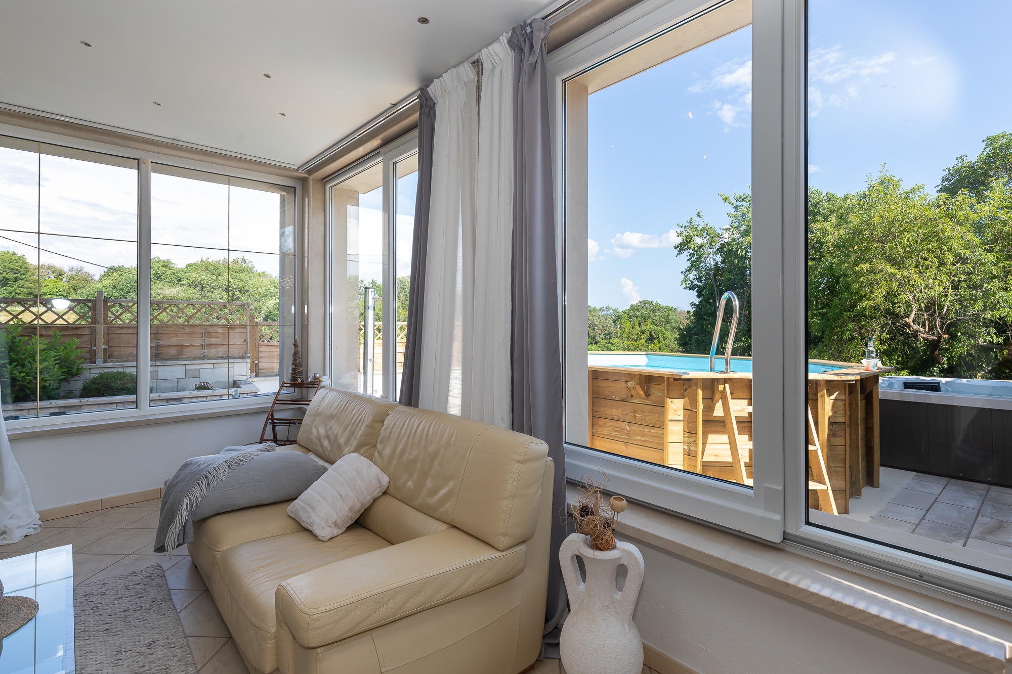 Four bedroom house with terrace Pražnica, Brač  K