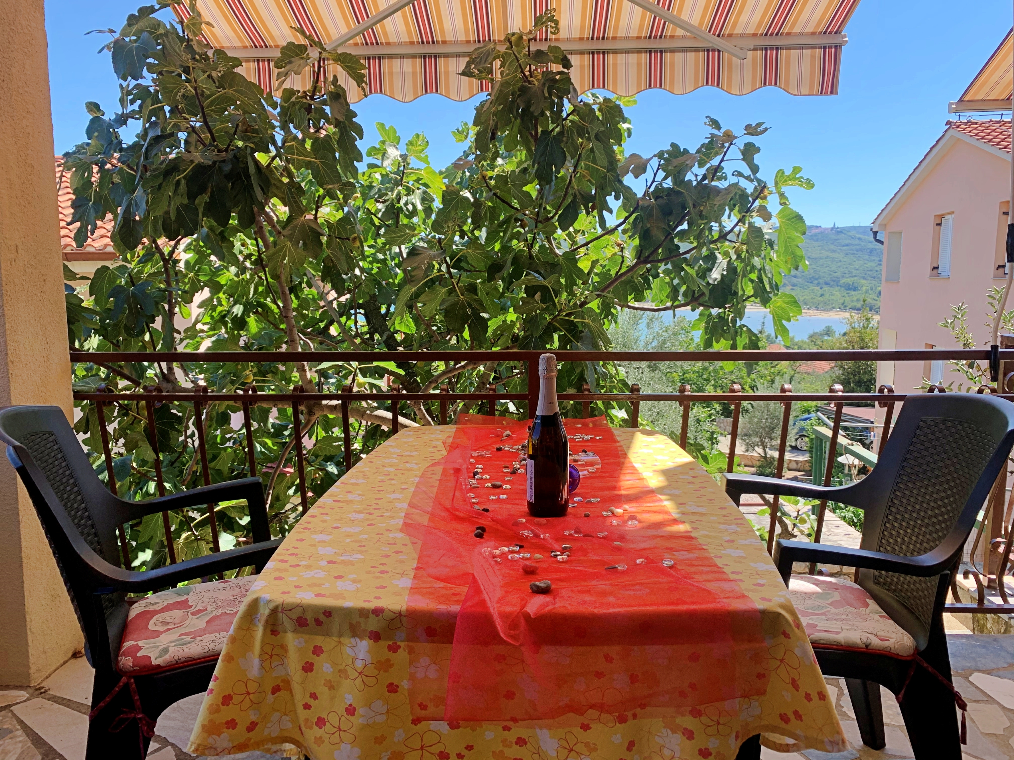 One bedroom apartment with balcony and sea view Čižići, Krk  A-b