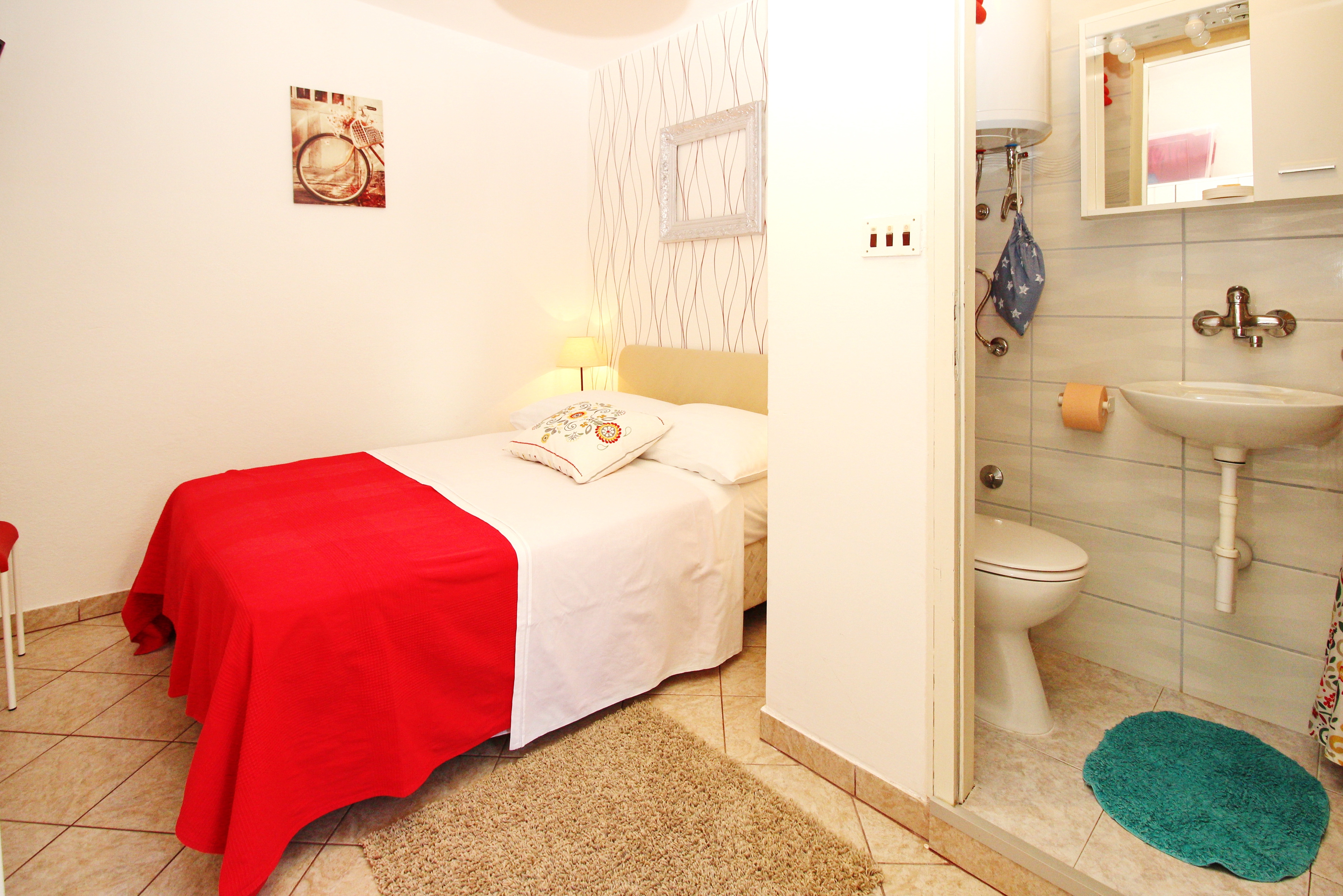 Room with balcony Baška, Krk (S-19215-a) Room with balcony Baška, Krk (S-19215-a)