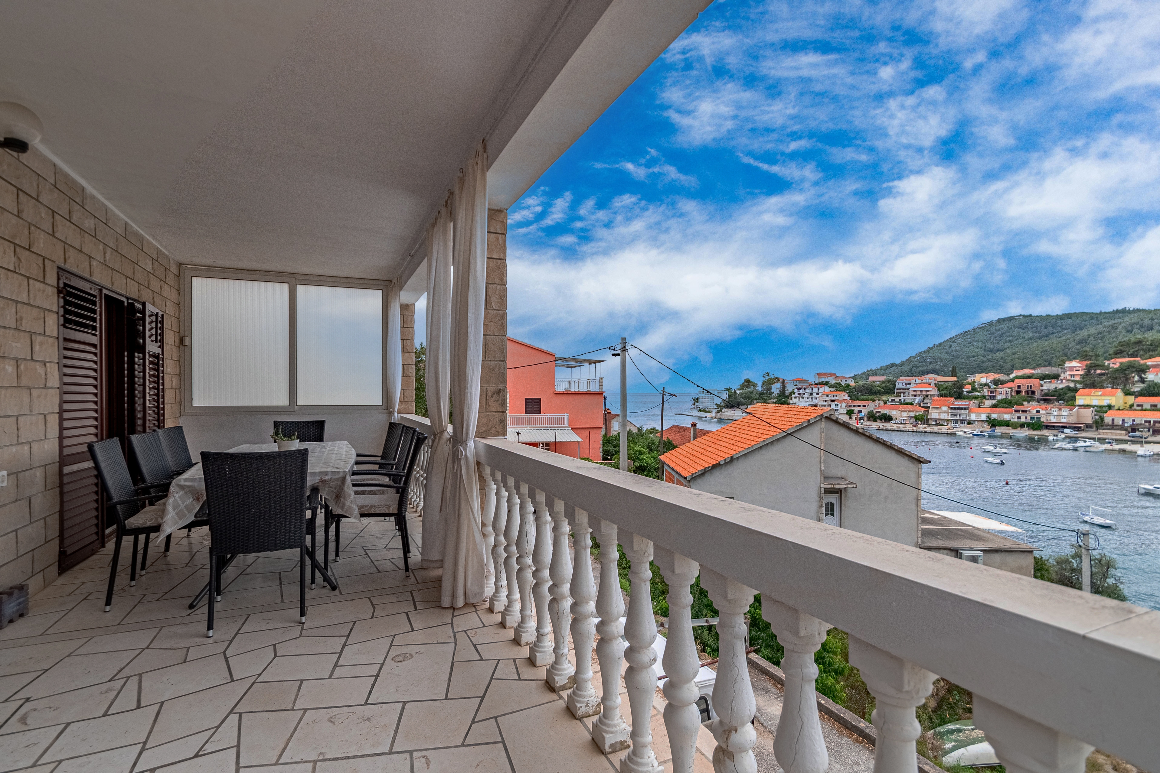 Three bedroom house near beach Brna, Korčula  K