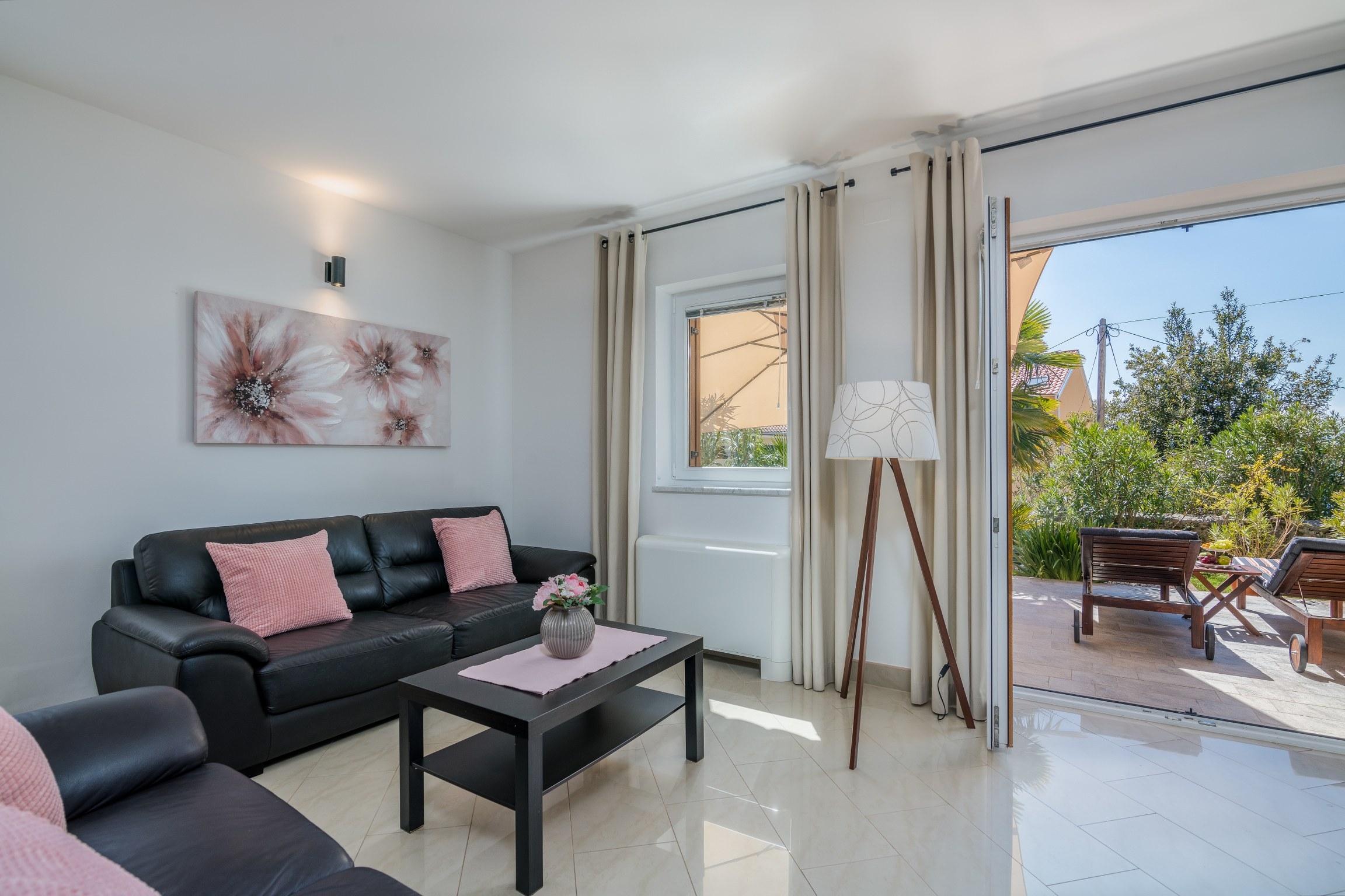 Two bedroom apartment with terrace Malinska, Krk (A-19227-a) Two bedroom apartment with terrace Malinska, Krk (A-19227-a)