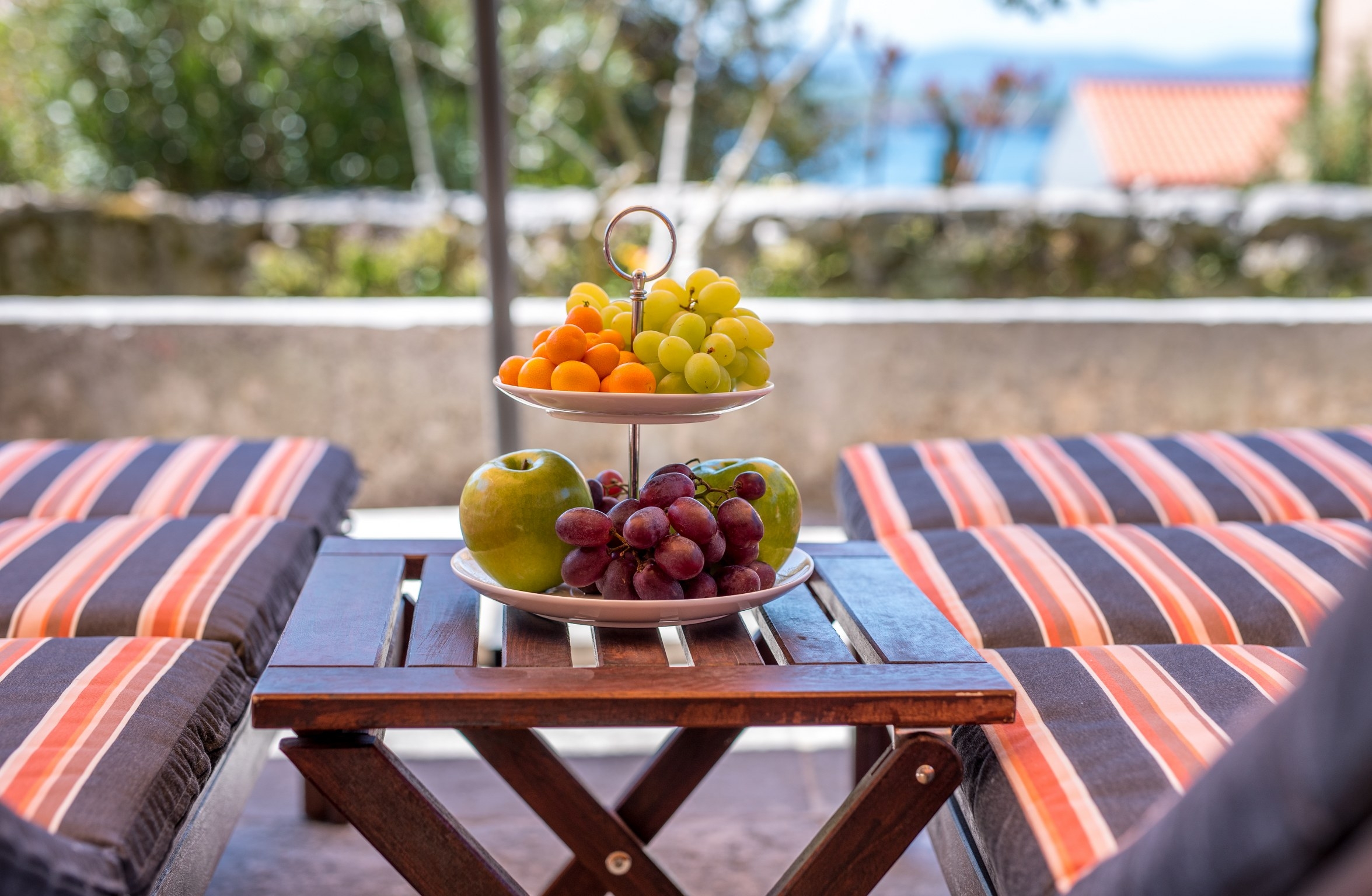 Two bedroom apartment with terrace and sea view Malinska, Krk  A-b