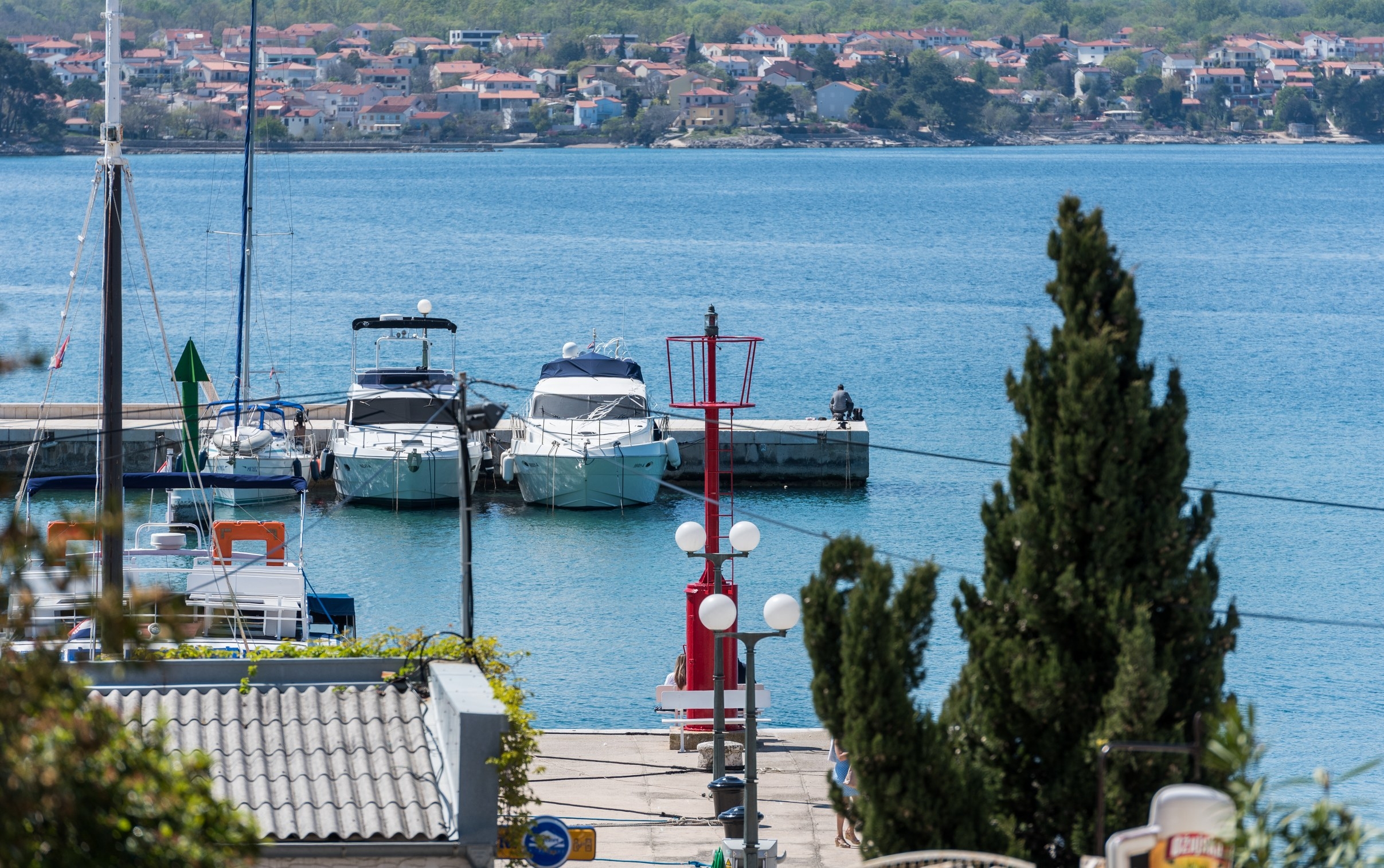Two bedroom apartment with terrace and sea view Malinska, Krk  A-b