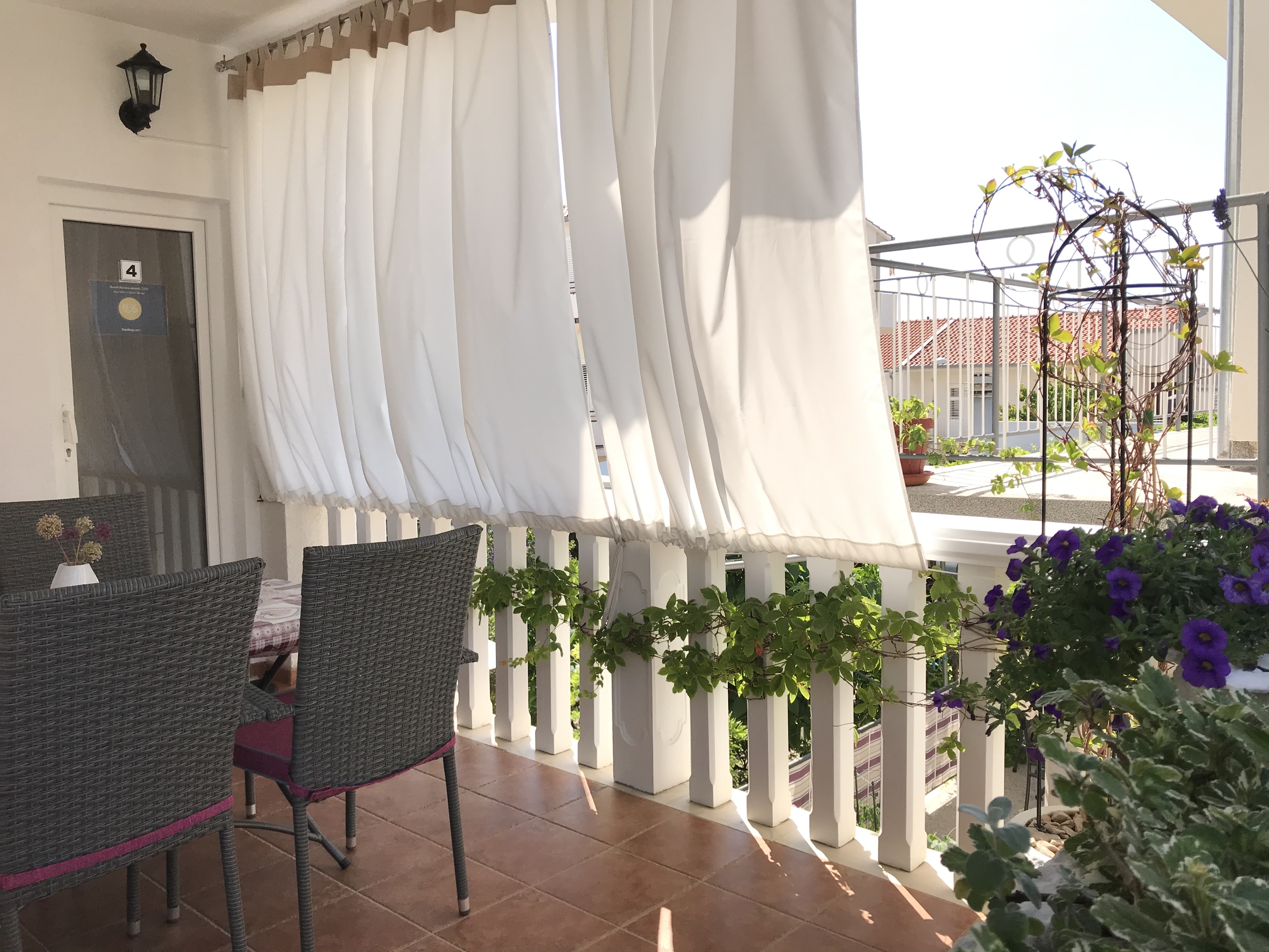 One bedroom apartment with terrace Primošten (A-19232-a)