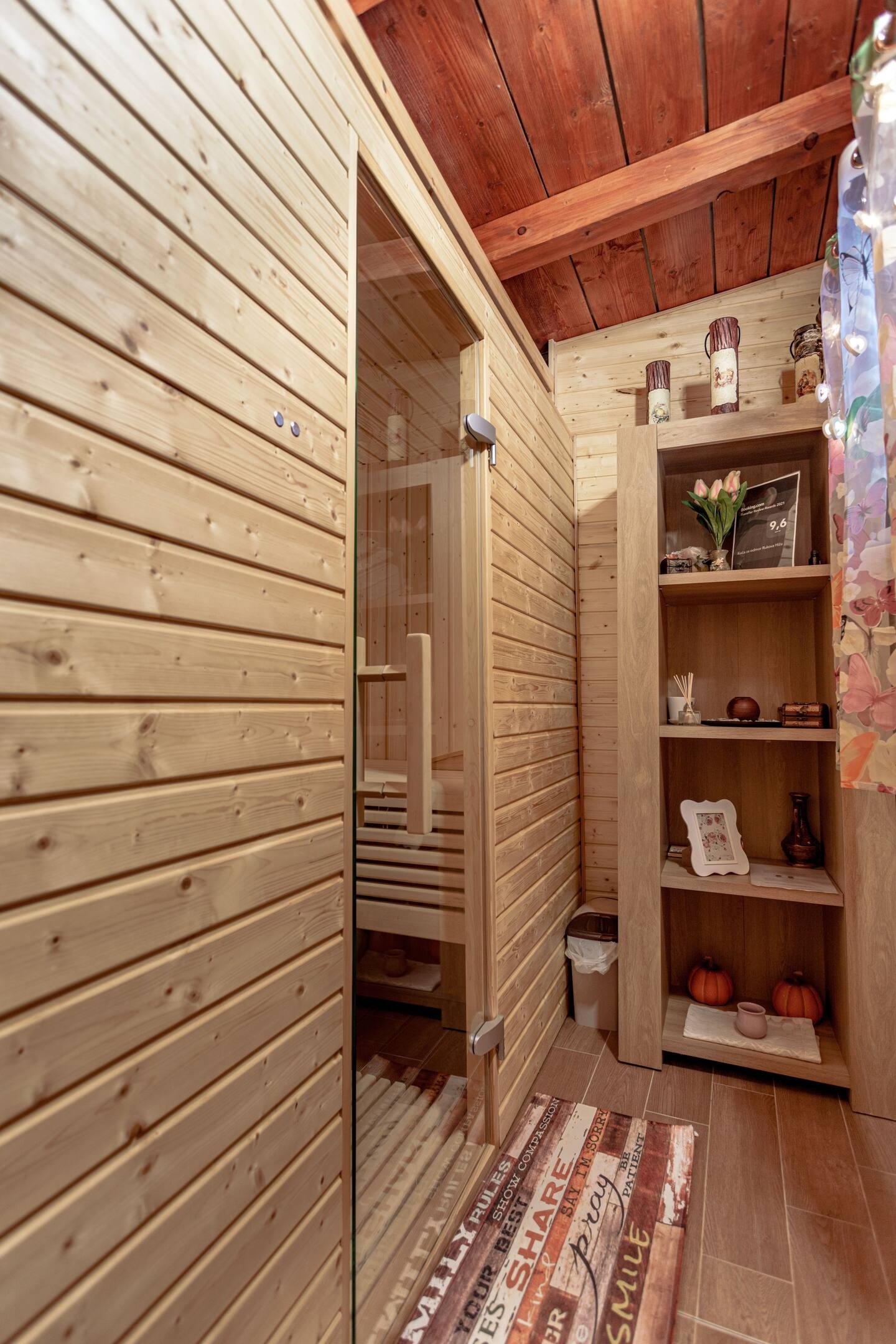 Three bedroom house with terrace Donja Stubica, Zagorje  K