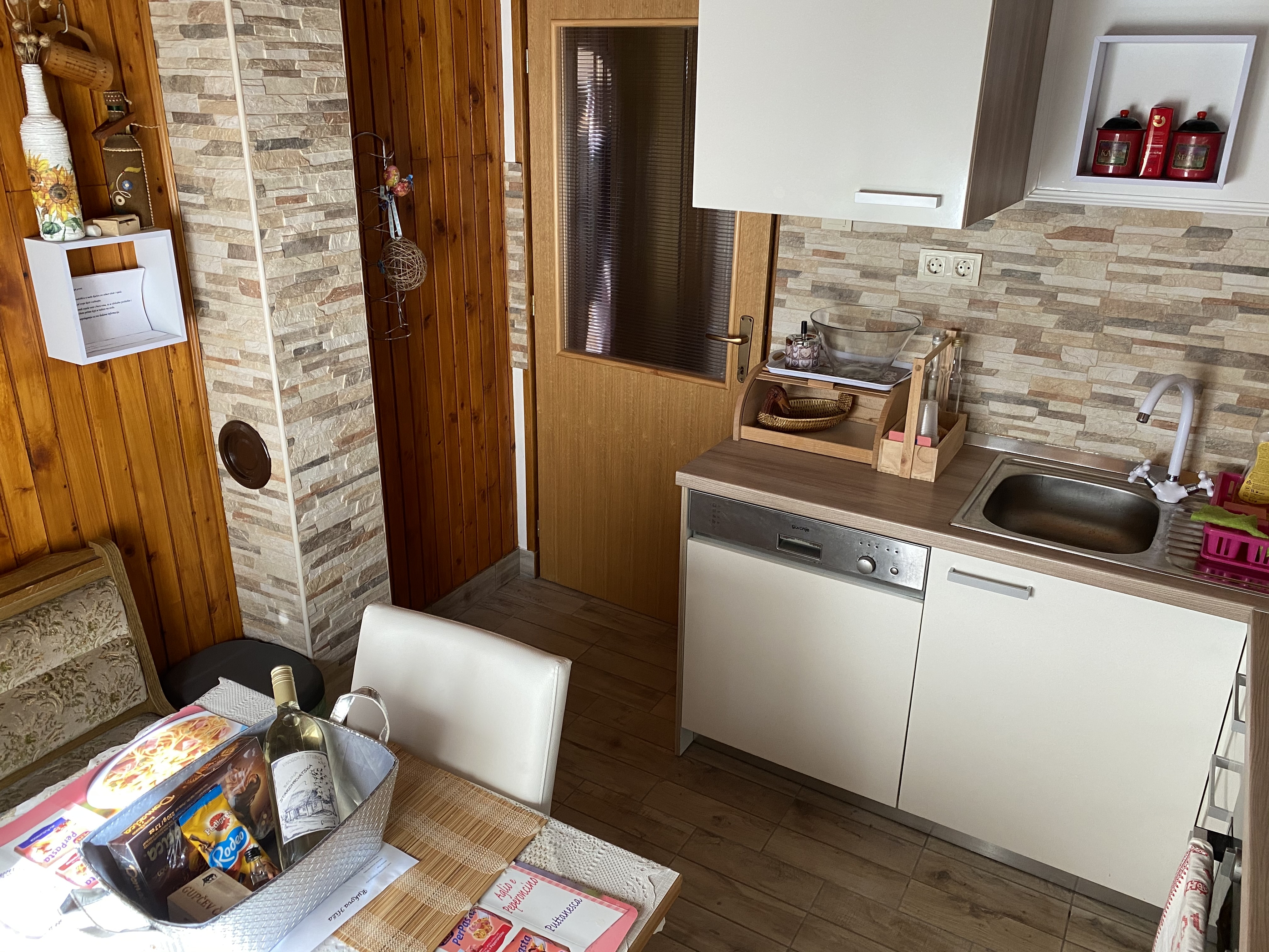 Three bedroom house with terrace Donja Stubica, Zagorje  K