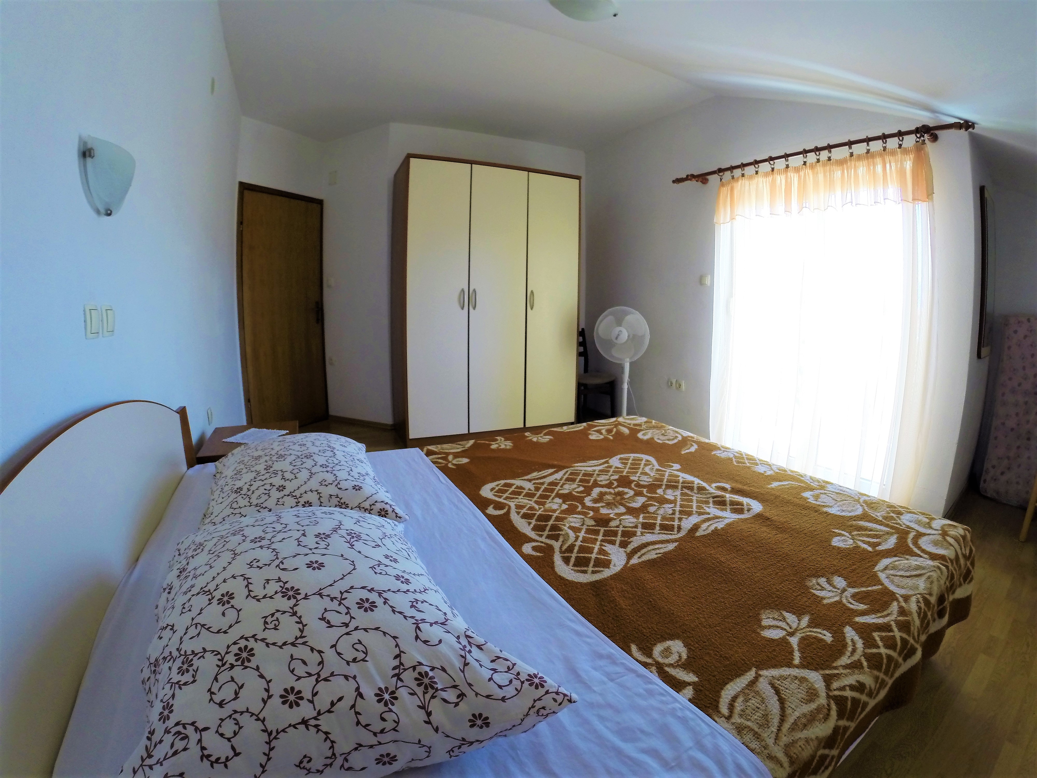 Top Rab Lopar Top Rab Lopar