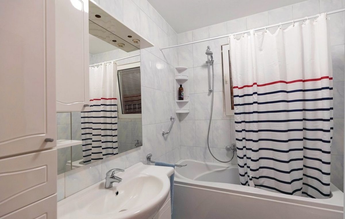 Three bedroom house with terrace Duba, Neretva Delta - Ušće Neretve  K
