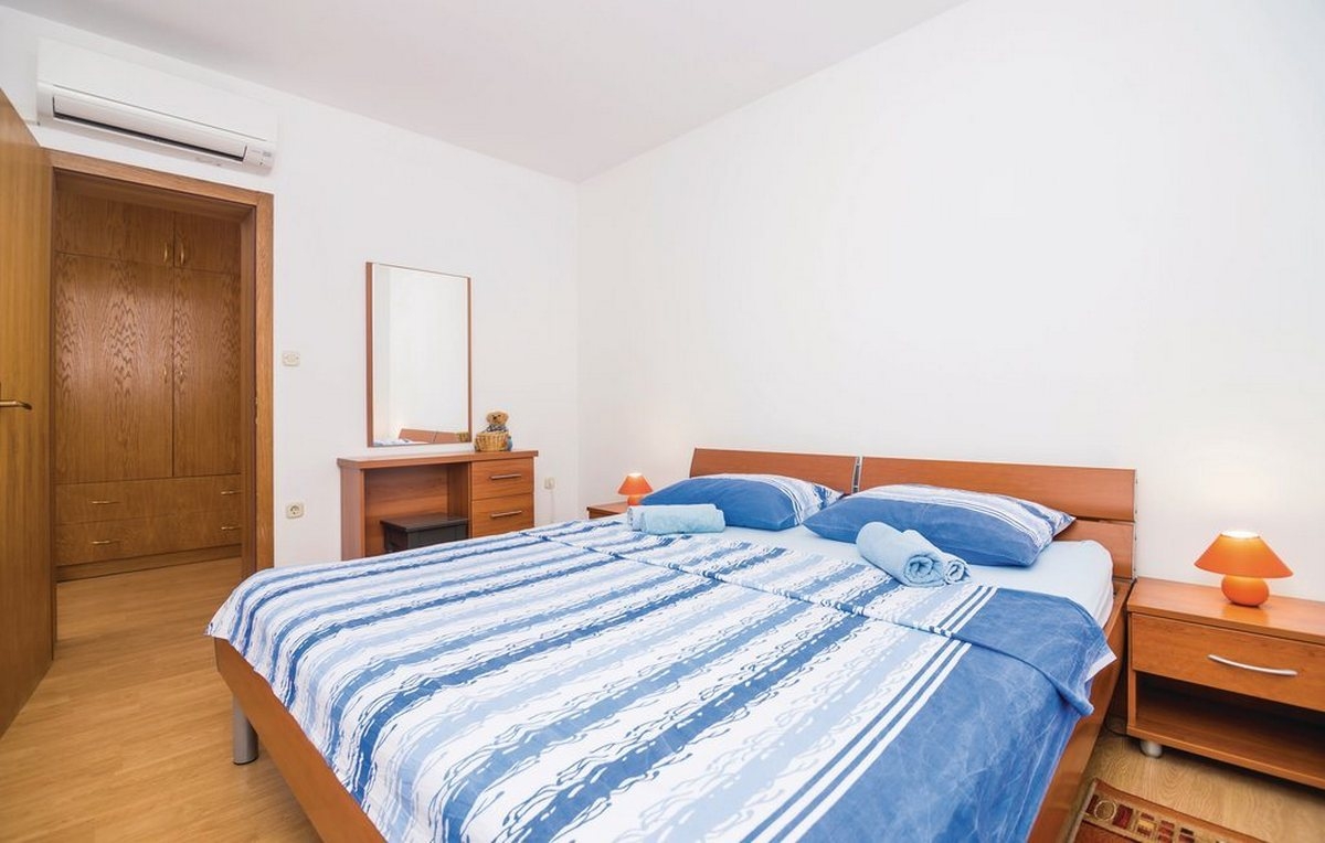Three bedroom house with terrace Duba, Neretva Delta - Ušće Neretve  K