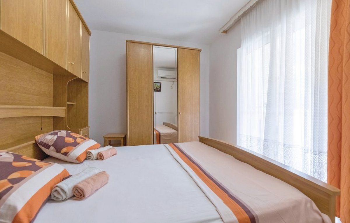 Three bedroom house with terrace Duba, Neretva Delta - Ušće Neretve  K
