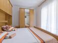 Bedroom 3 Duba, Bedroom 3 in the house, air condition available and WiFi.