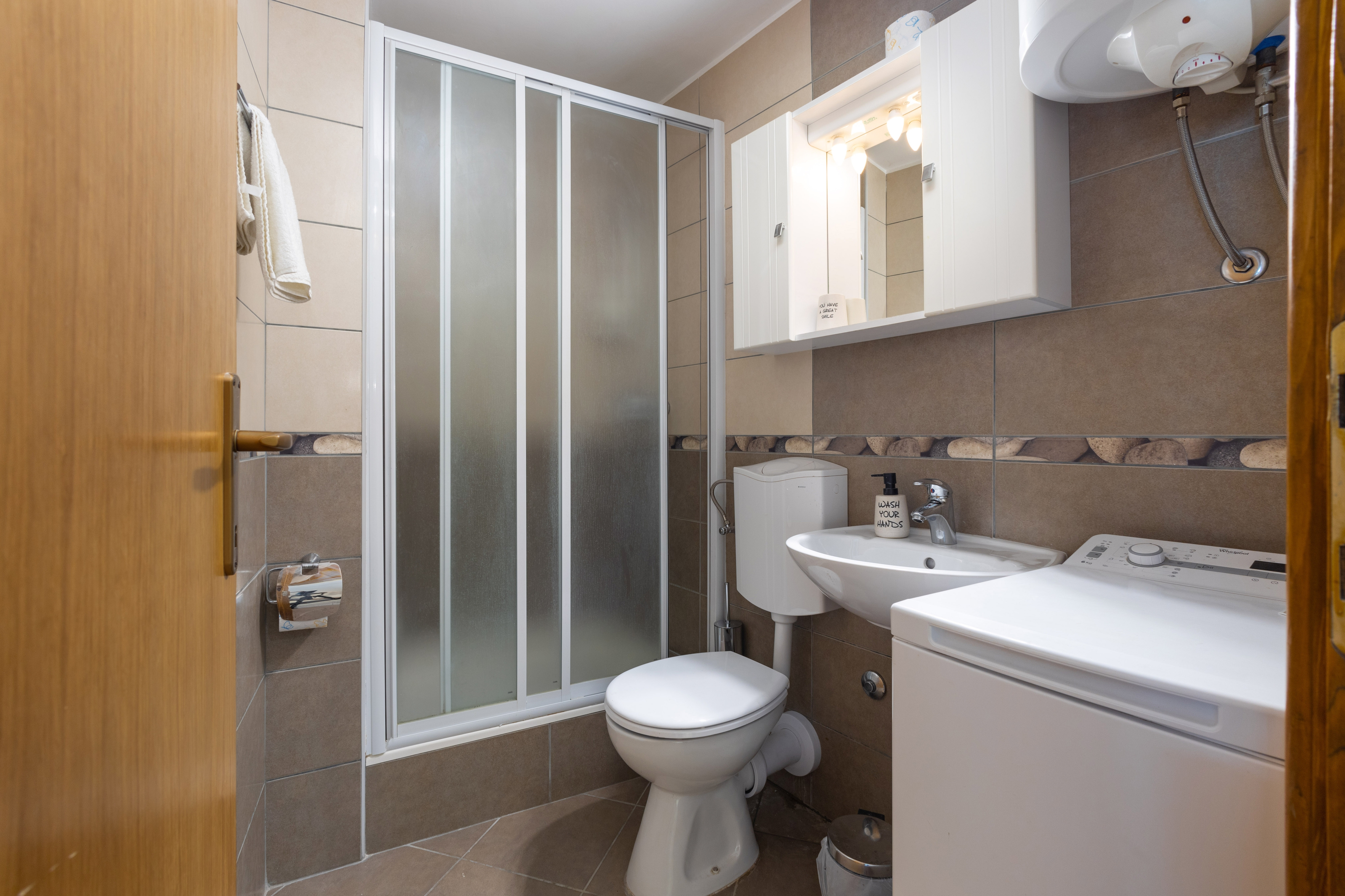 Three bedroom house with terrace and sea view Kaštel Sućurac, Kaštela  K