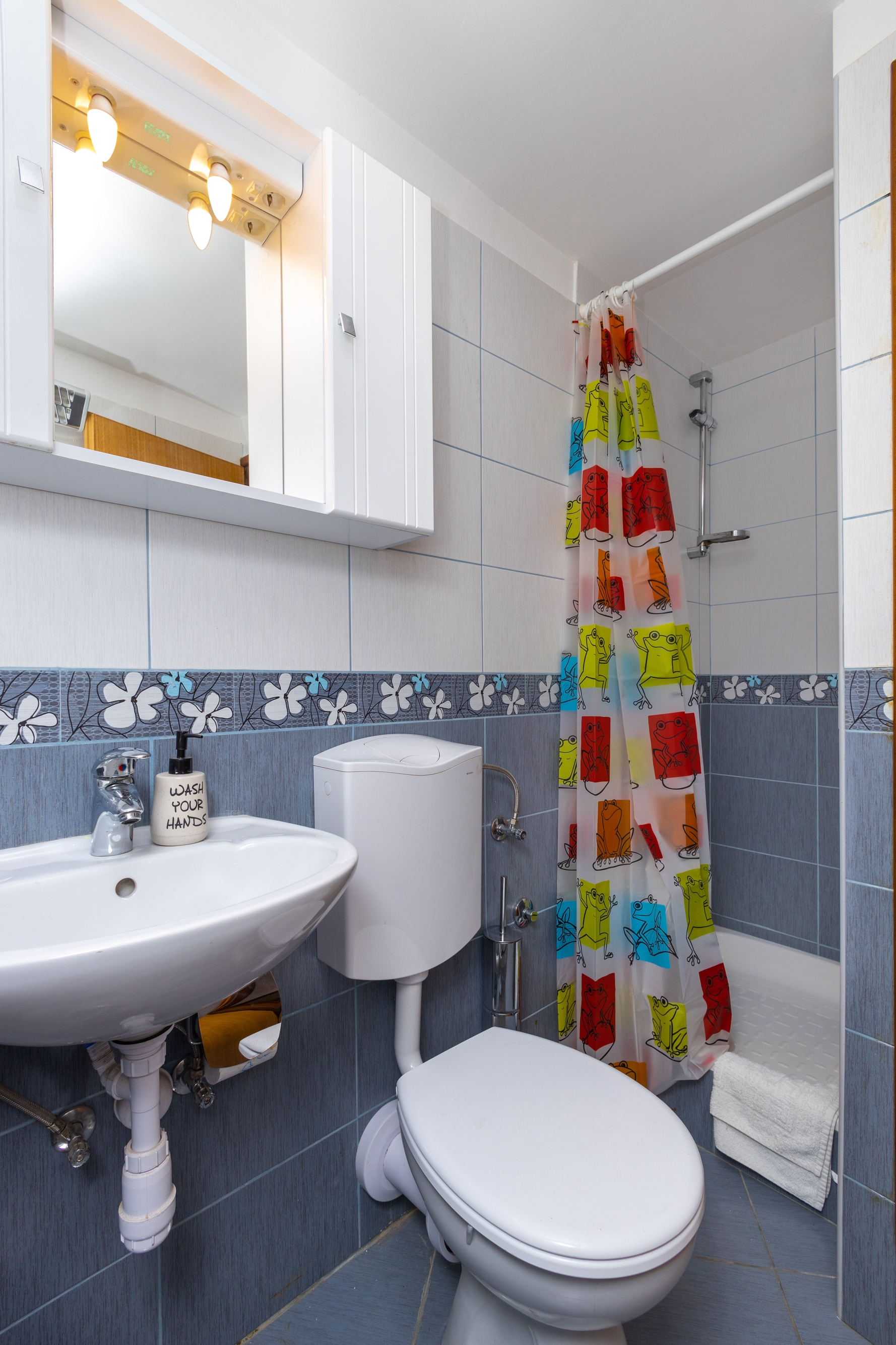 Three bedroom house with terrace and sea view Kaštel Sućurac, Kaštela  K