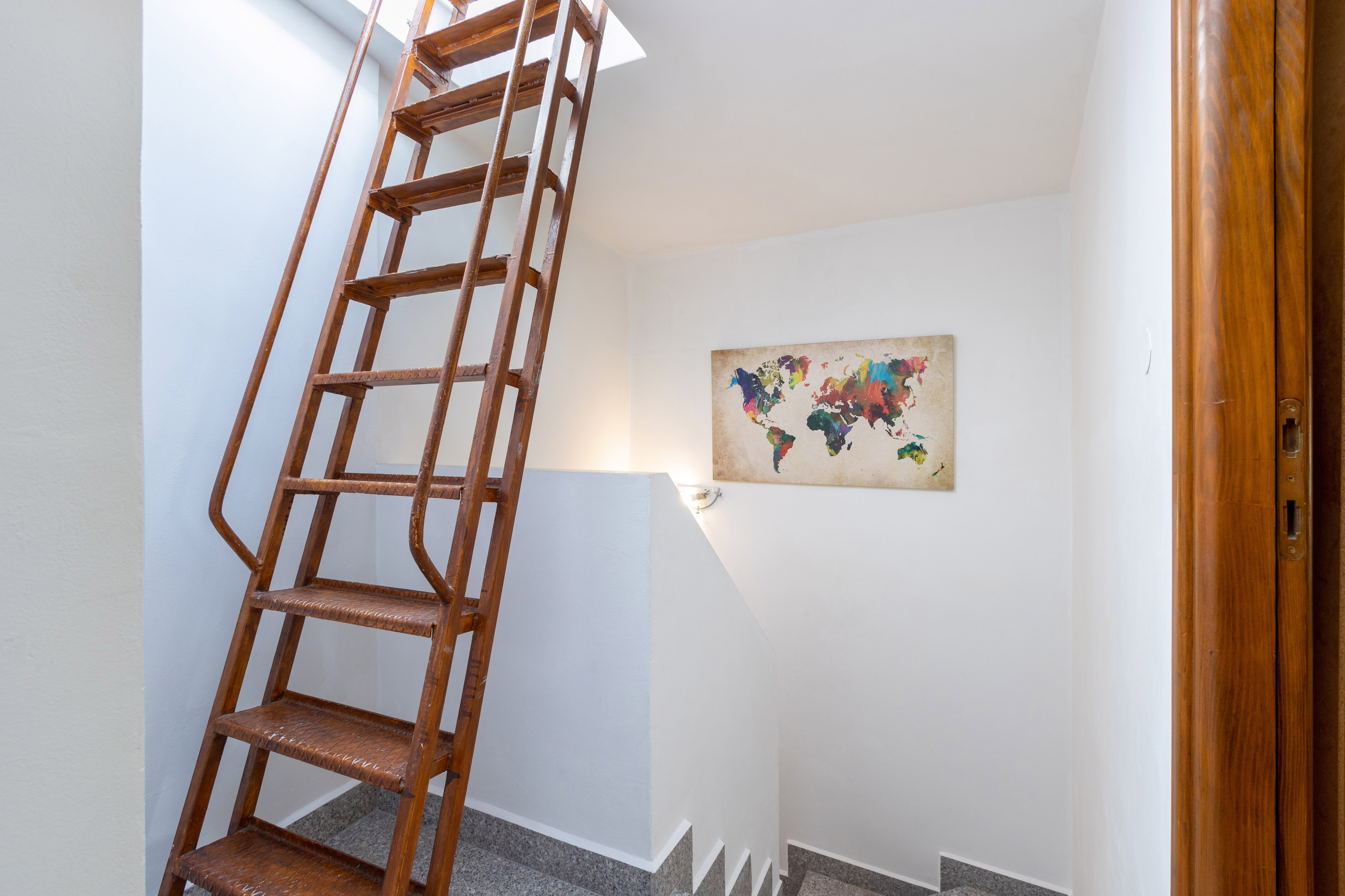 Three bedroom house with terrace and sea view Kaštel Sućurac, Kaštela  K