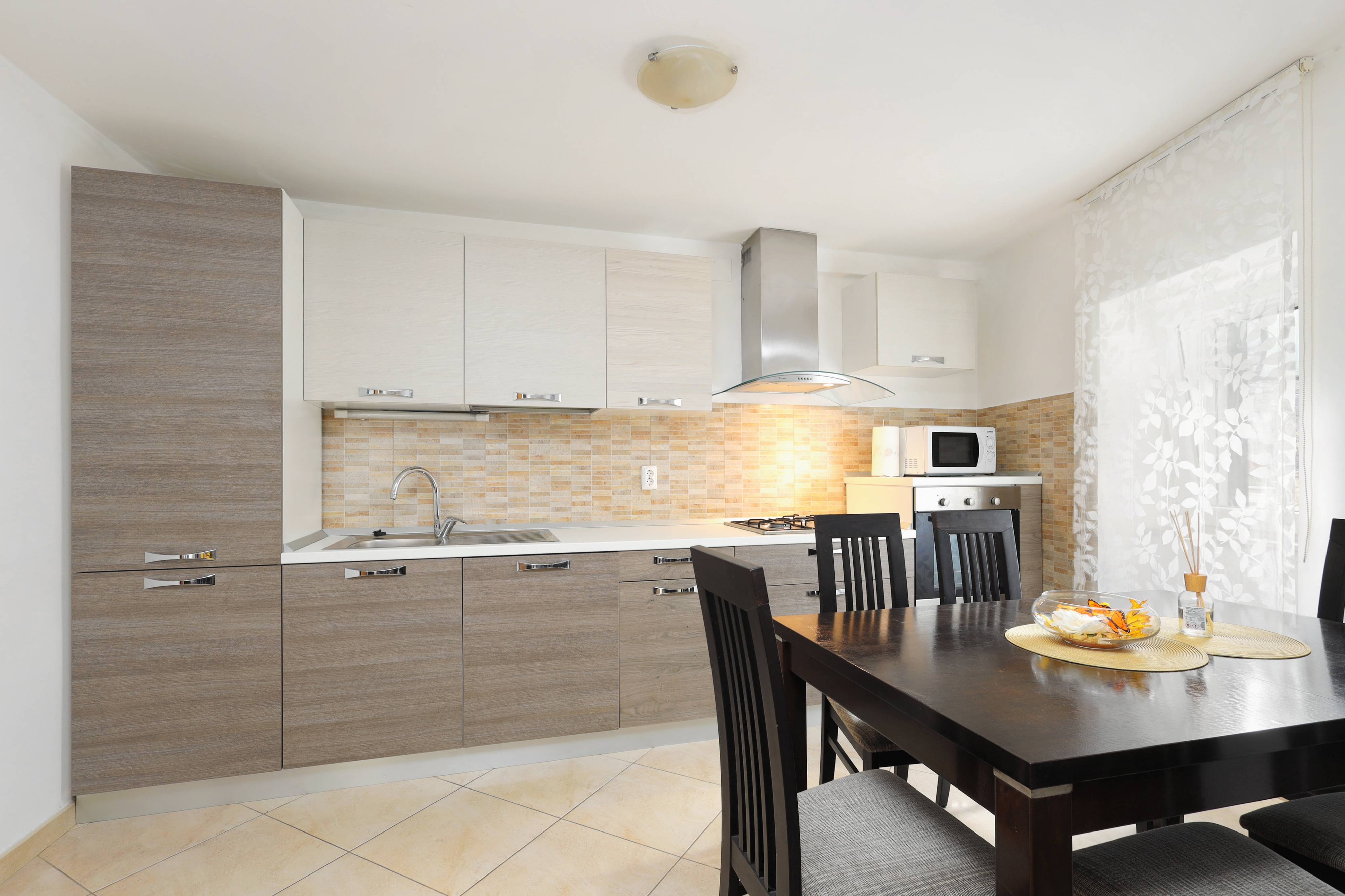 Three bedroom house with terrace and sea view Kaštel Sućurac, Kaštela  K