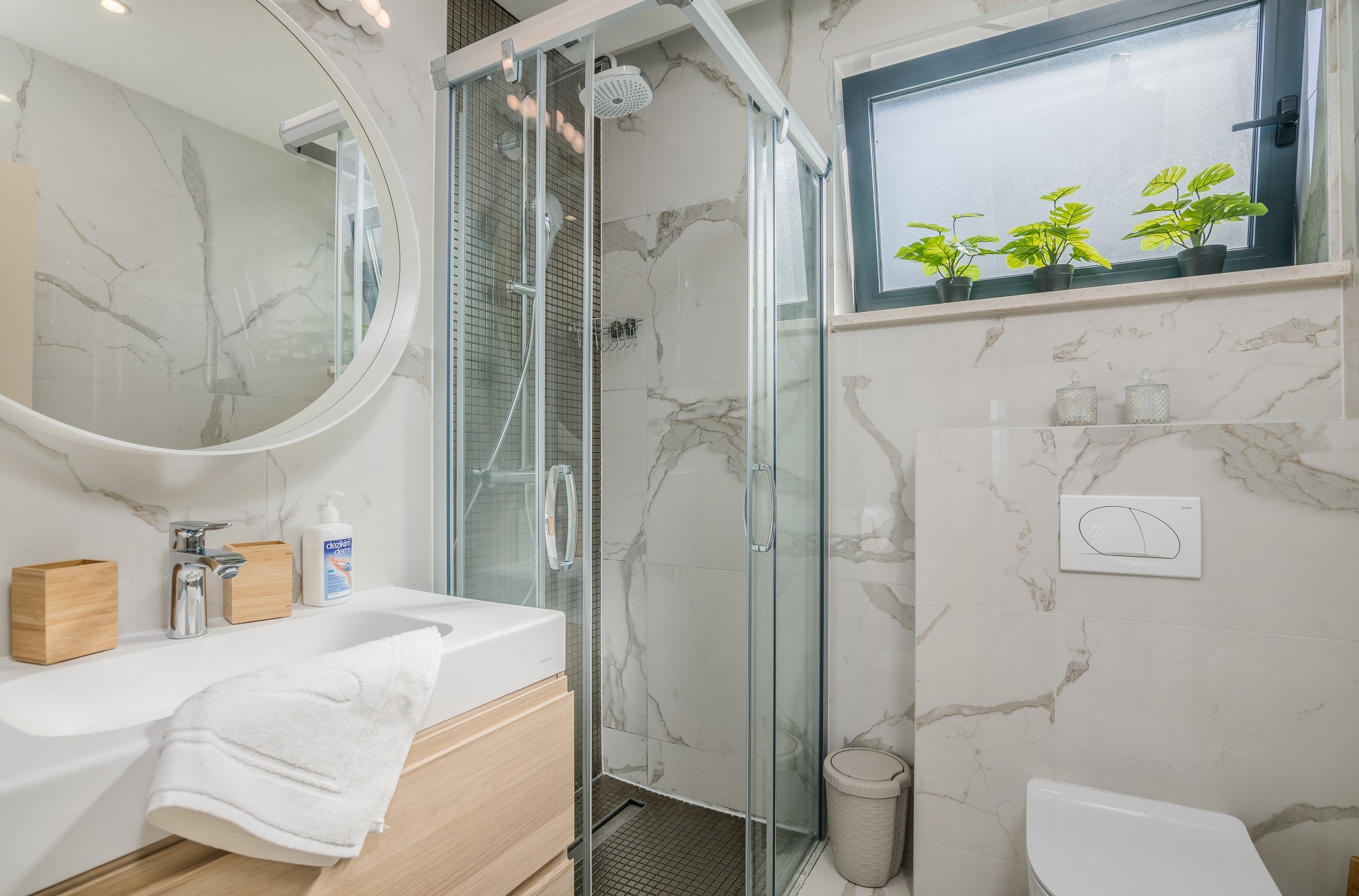 Three bedroom apartment with terrace and sea view Vantačići, Krk  A-a