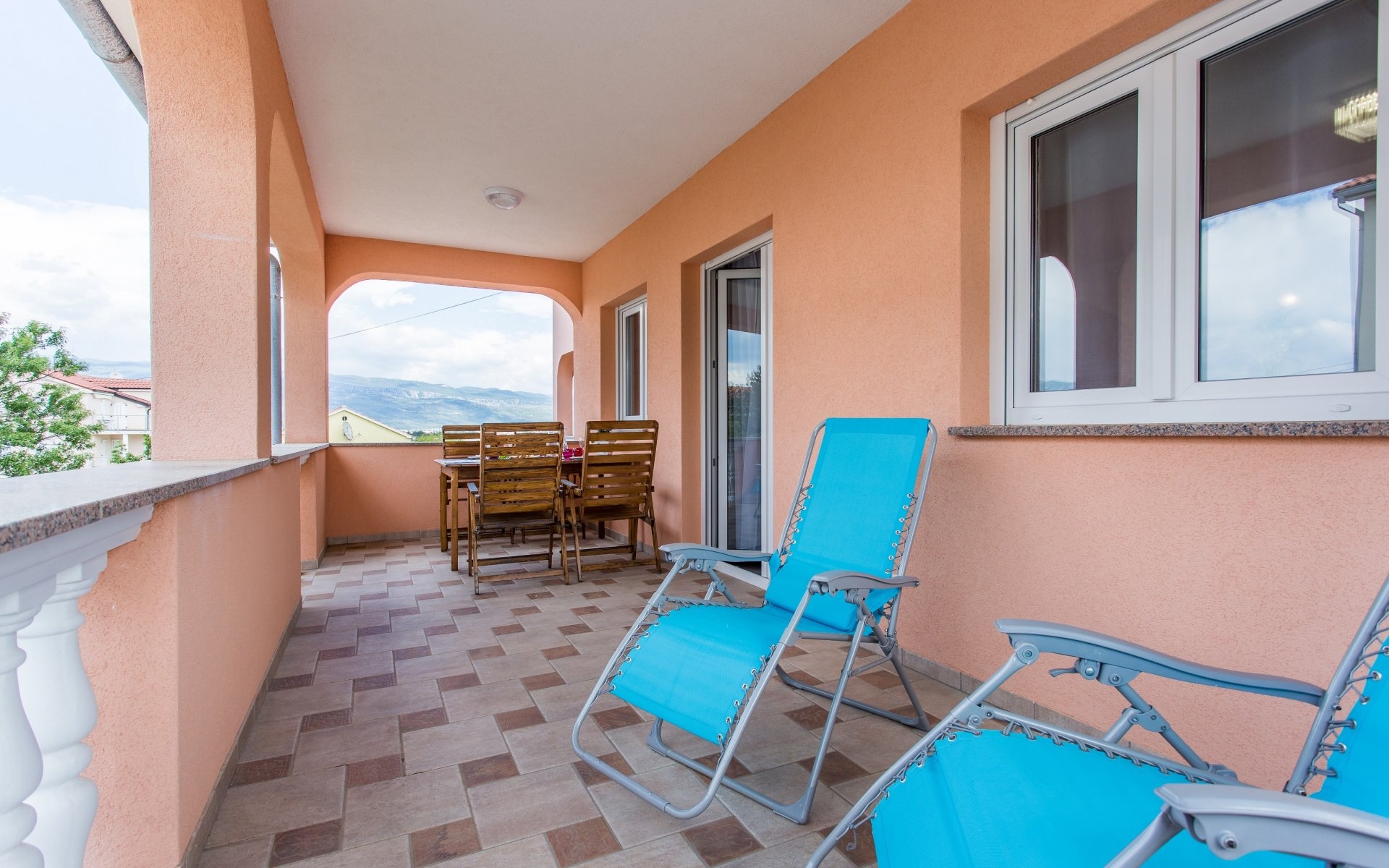 Two bedroom apartment with terrace and sea view Šilo, Krk  A-a