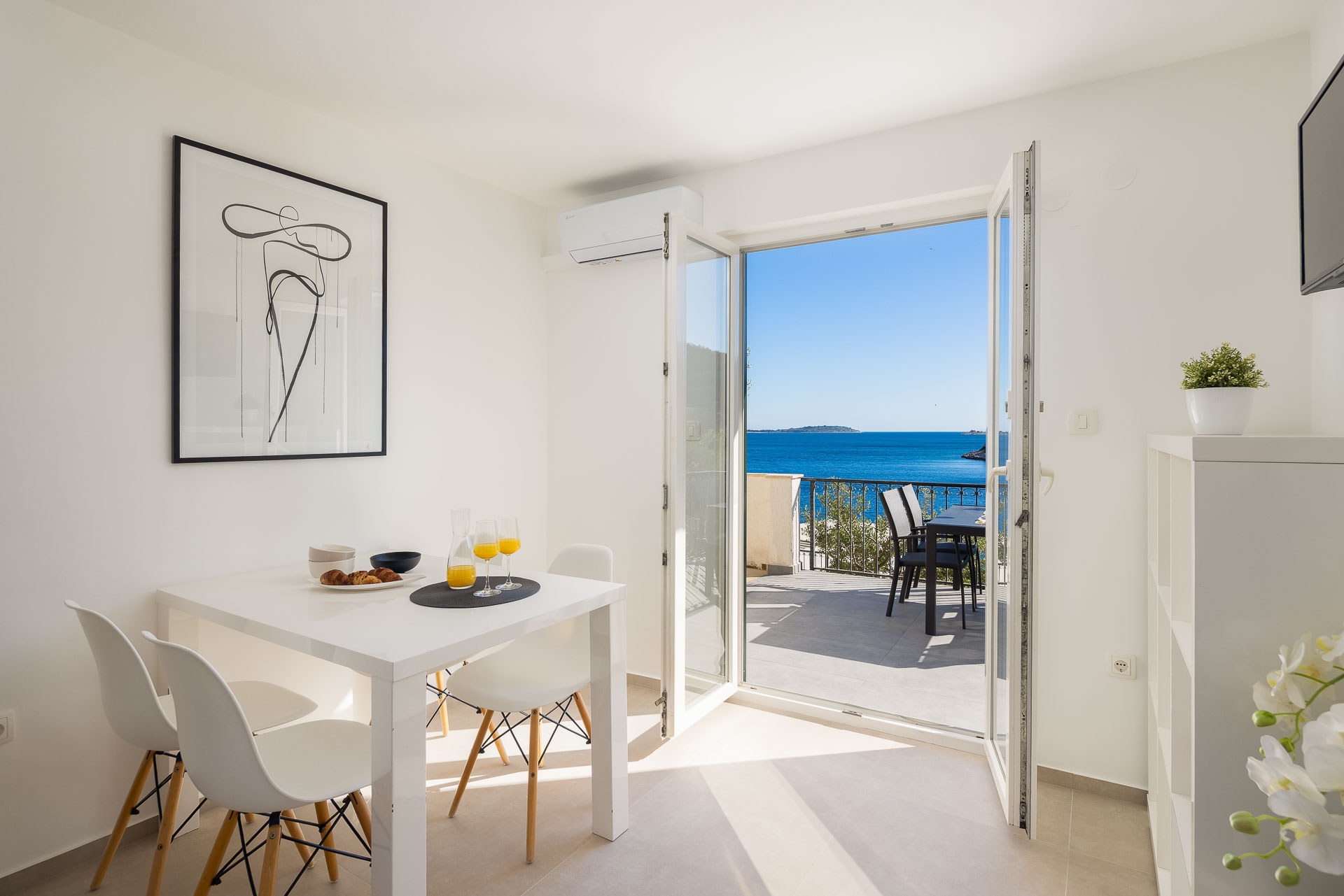Comfortable and spacious house near beach Cove Ljubljeva, Trogir  K