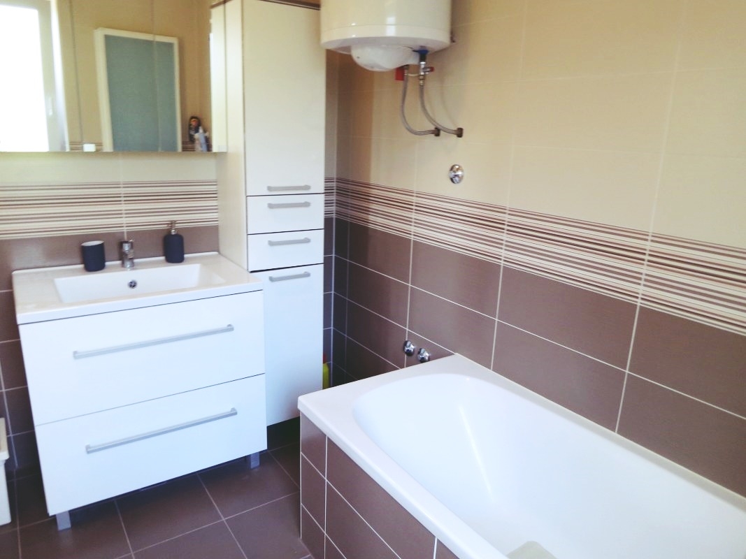 One bedroom apartment near beach Vantačići, Krk  A-a