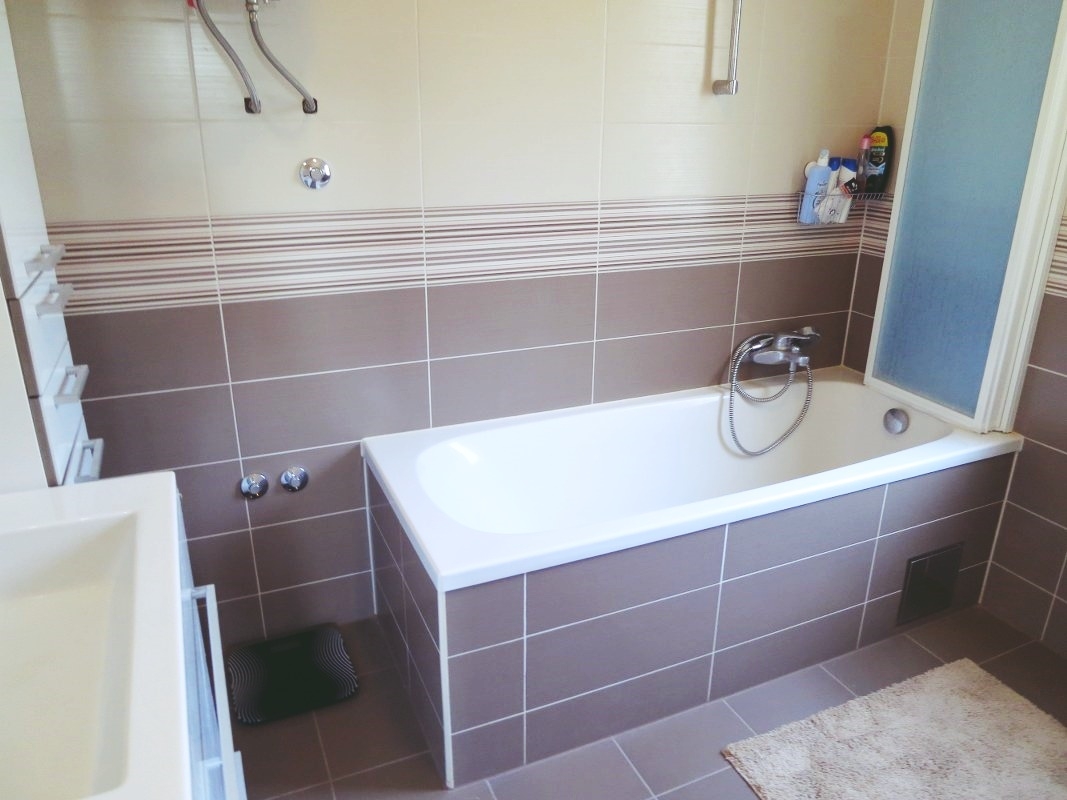 One bedroom apartment near beach Vantačići, Krk  A-a