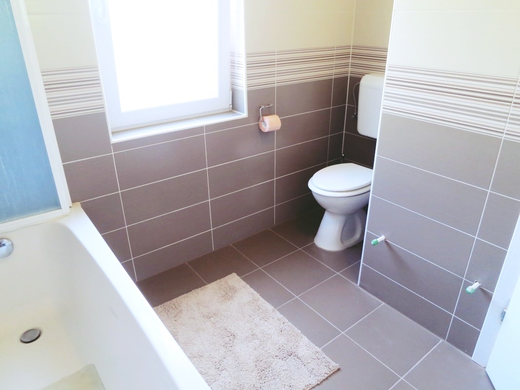 One bedroom apartment near beach Vantačići, Krk  A-a