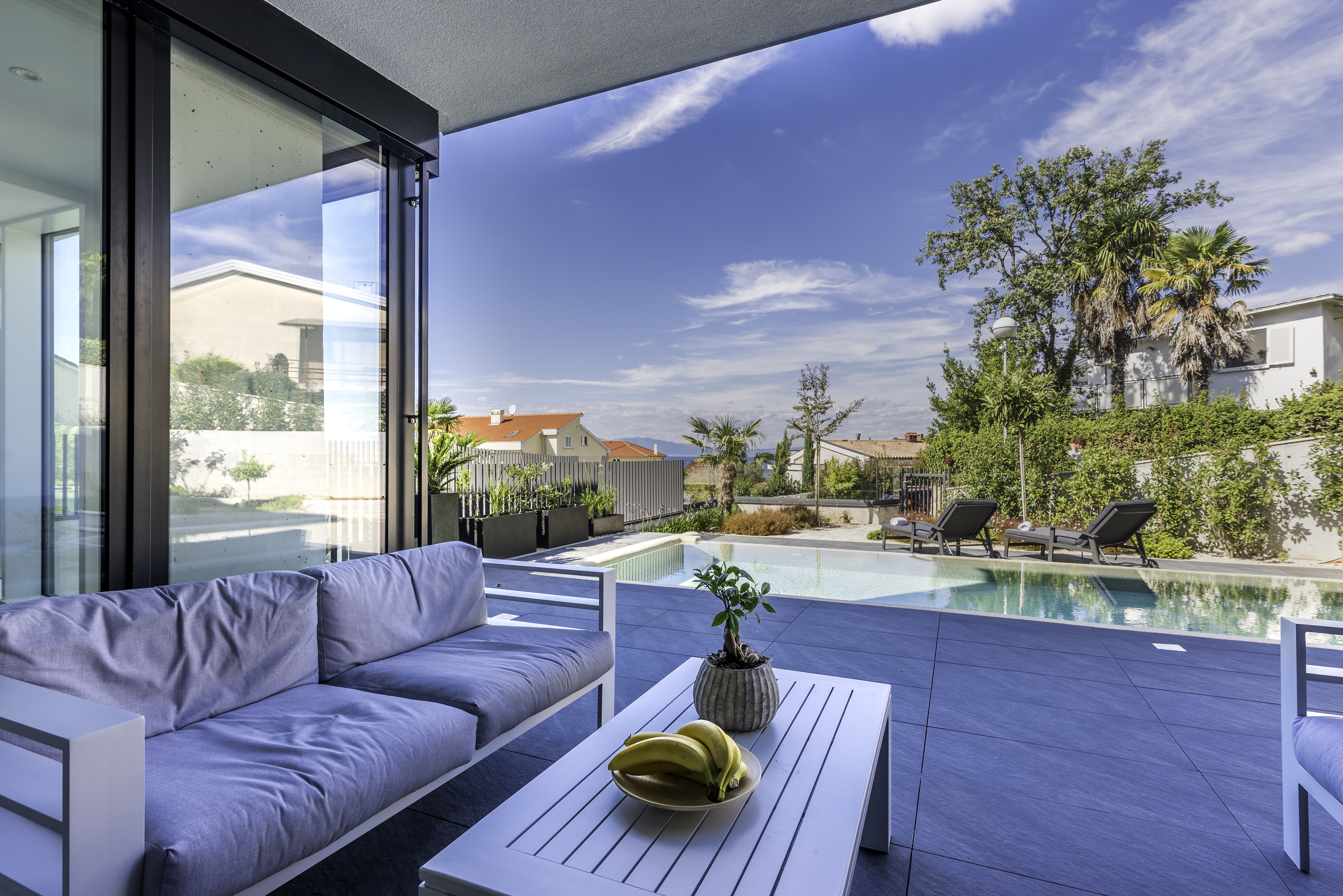 Four bedroom house with terrace and sea view Vantačići, Krk  K