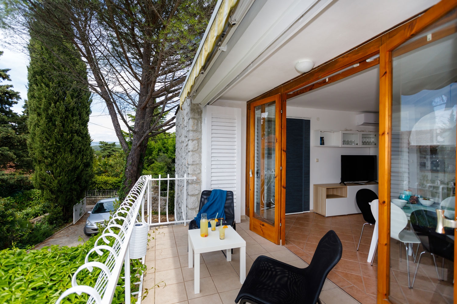 Two bedroom apartment with balcony and sea view Vantačići, Krk  A-a