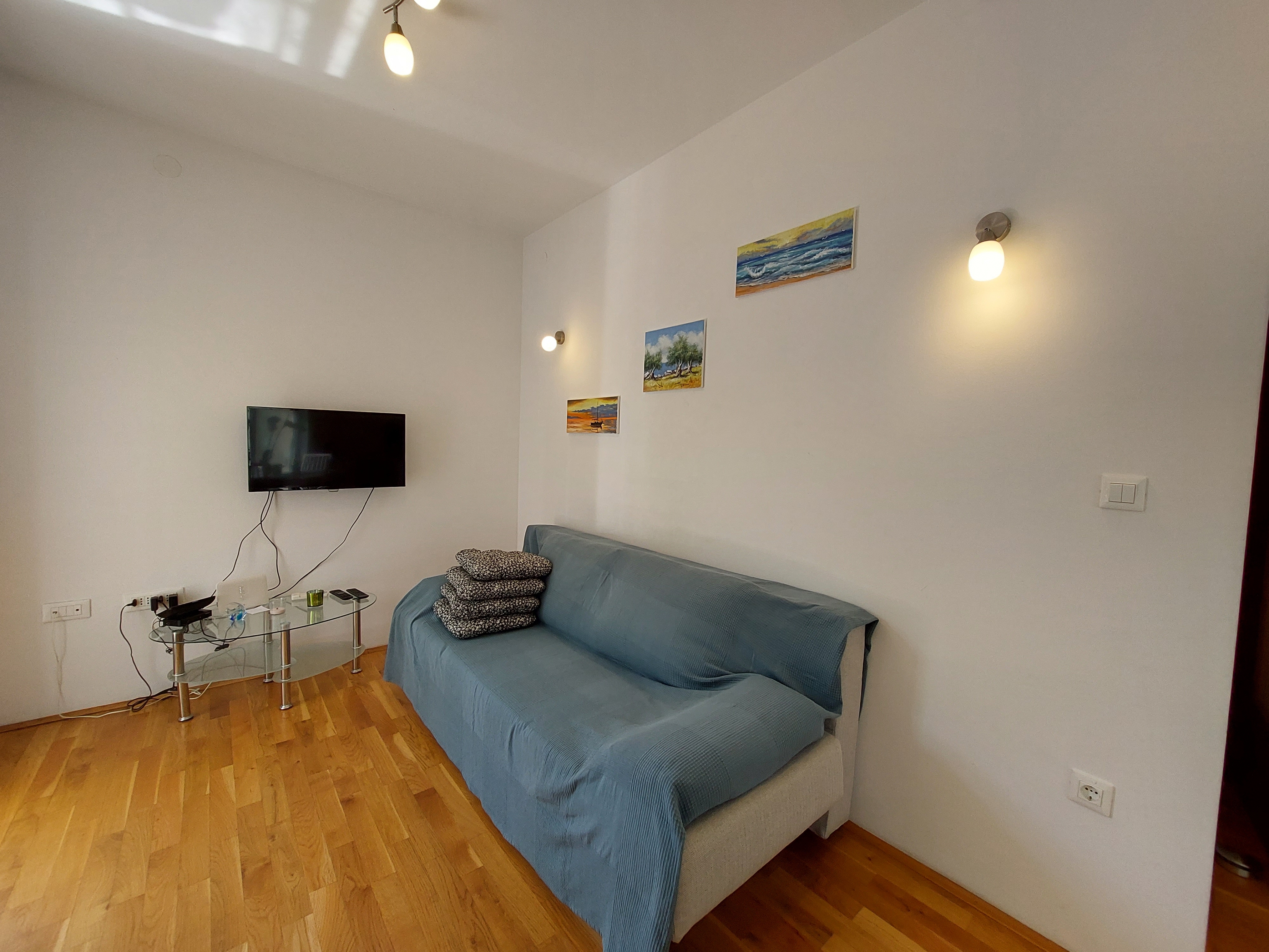 Two bedroom apartment with balcony Malinska, Krk (A-19286-b) Two bedroom apartment with balcony Malinska, Krk (A-19286-b)