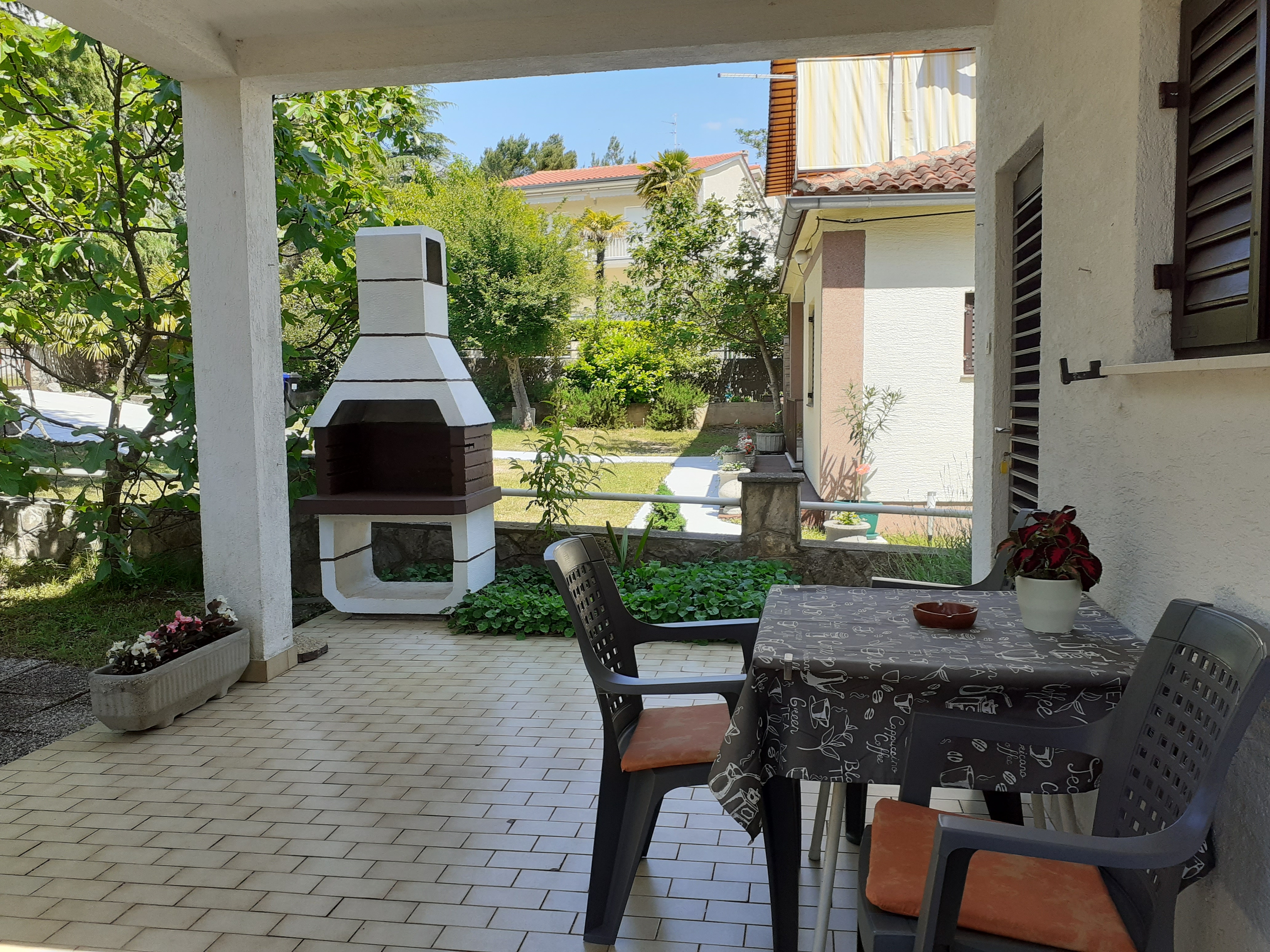 One bedroom apartment with terrace Malinska, Krk  A-a