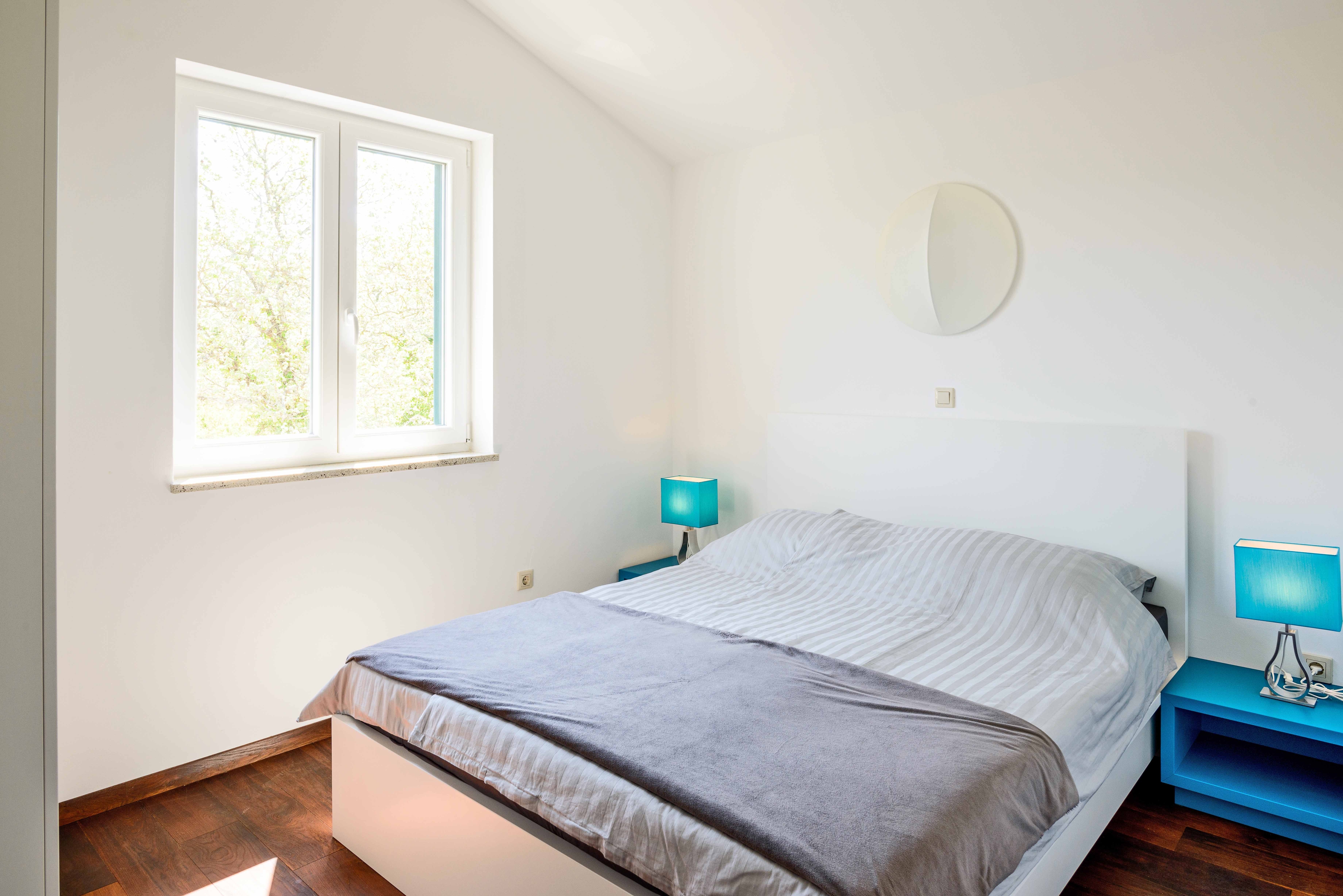 Three bedroom apartment with terrace and sea view Vantačići, Krk  A-a