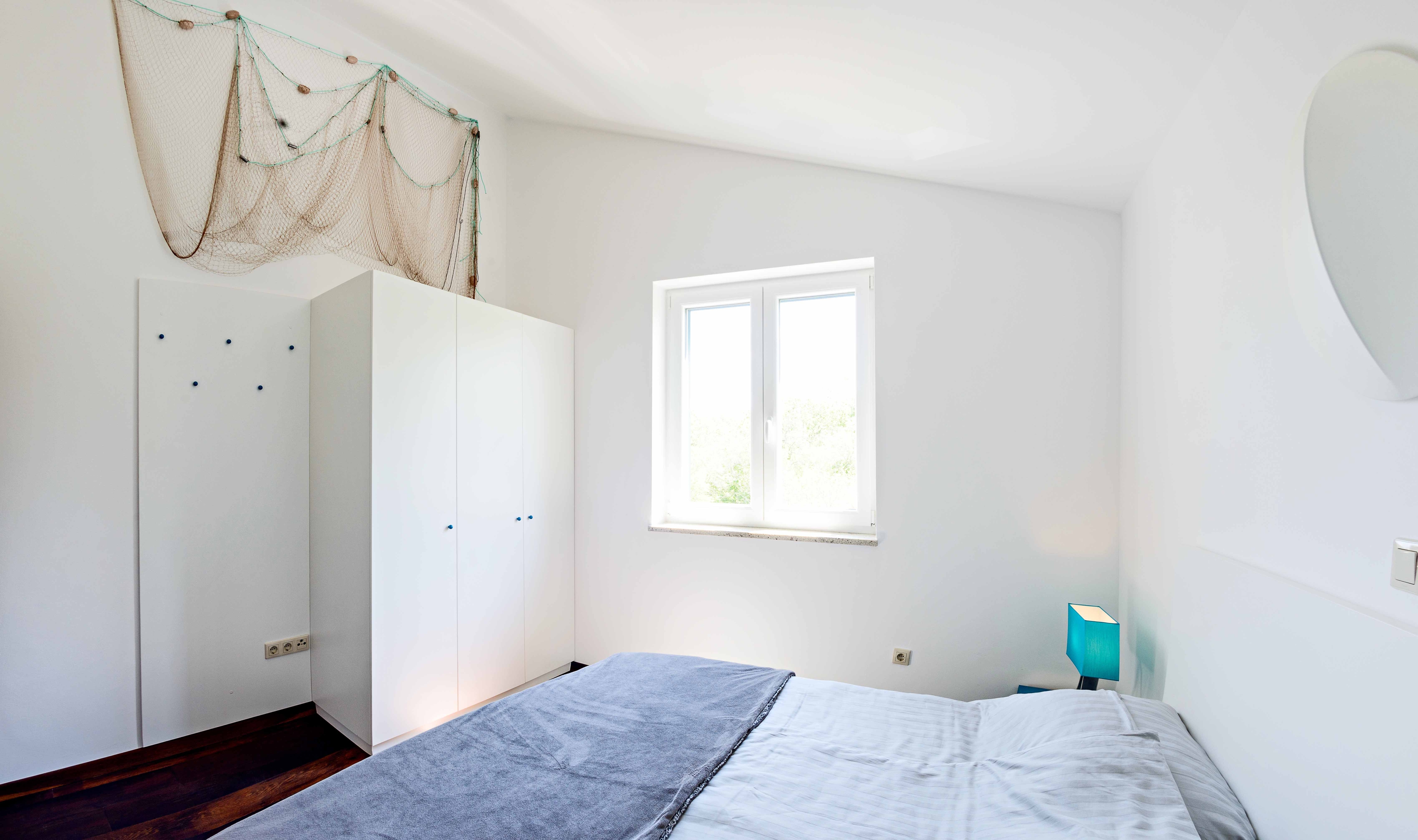 Three bedroom apartment with terrace and sea view Vantačići, Krk  A-a