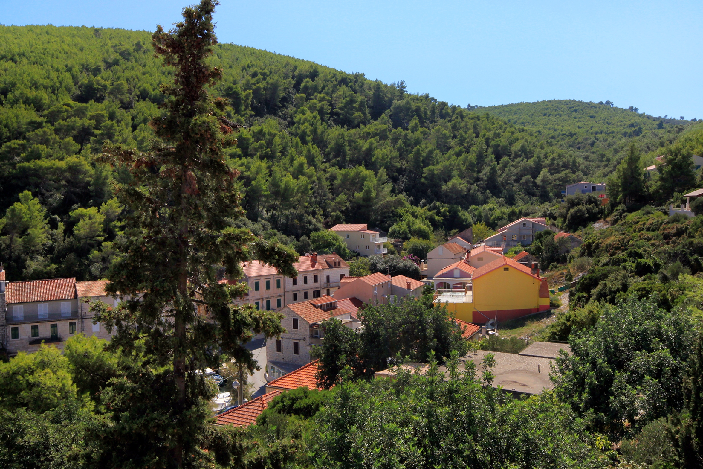 Two bedroom apartment with terrace and sea view Prigradica, Korčula  A-b