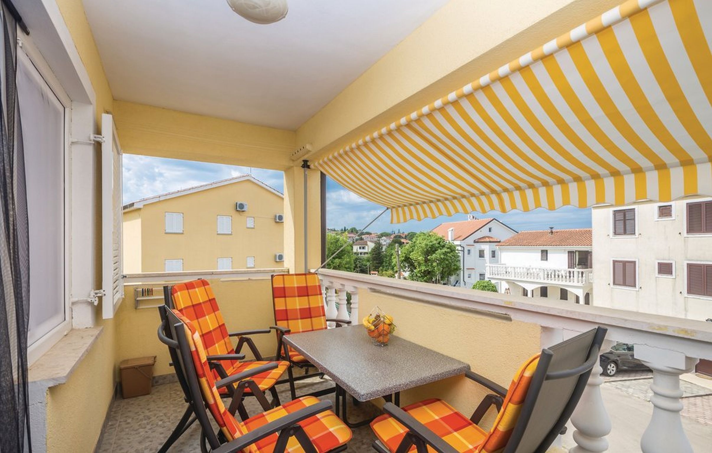 One bedroom apartment with terrace Malinska, Krk  A-a