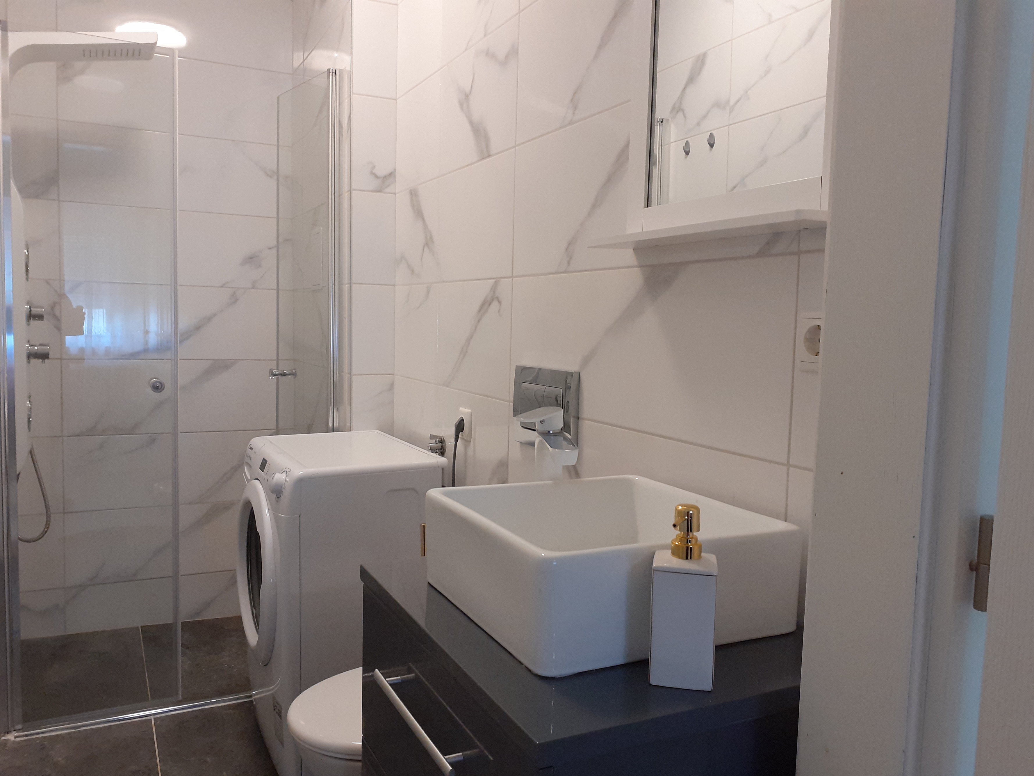 Three bedroom apartment with terrace Malinska, Krk  A-a