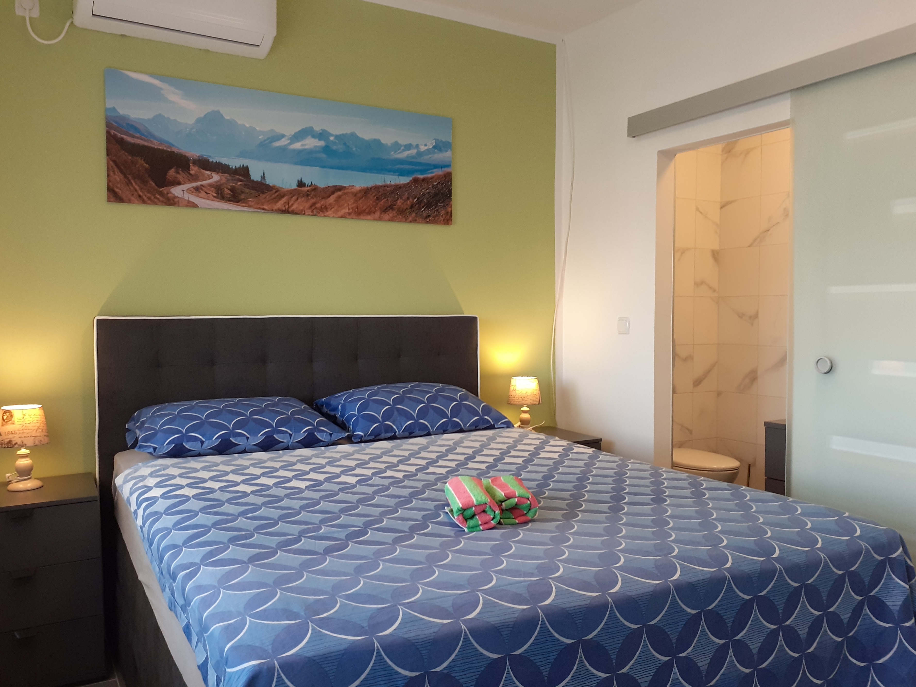Three bedroom apartment with terrace Malinska, Krk  A-a