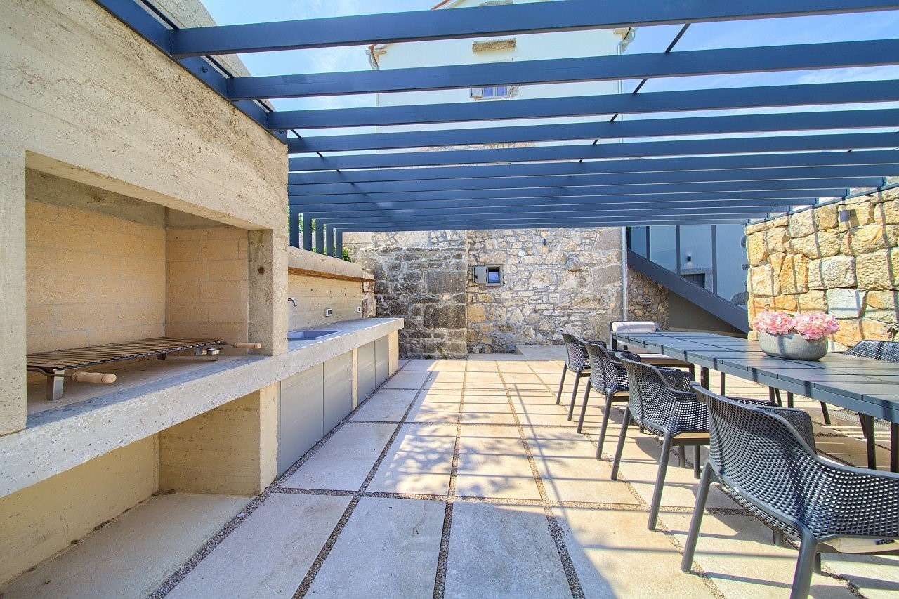 Four bedroom house with terrace Bajčići, Krk  K