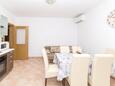 Salle à manger Poreč, Salle à manger dans l’hébergement en type apartment, animaux acceptés et WiFi.