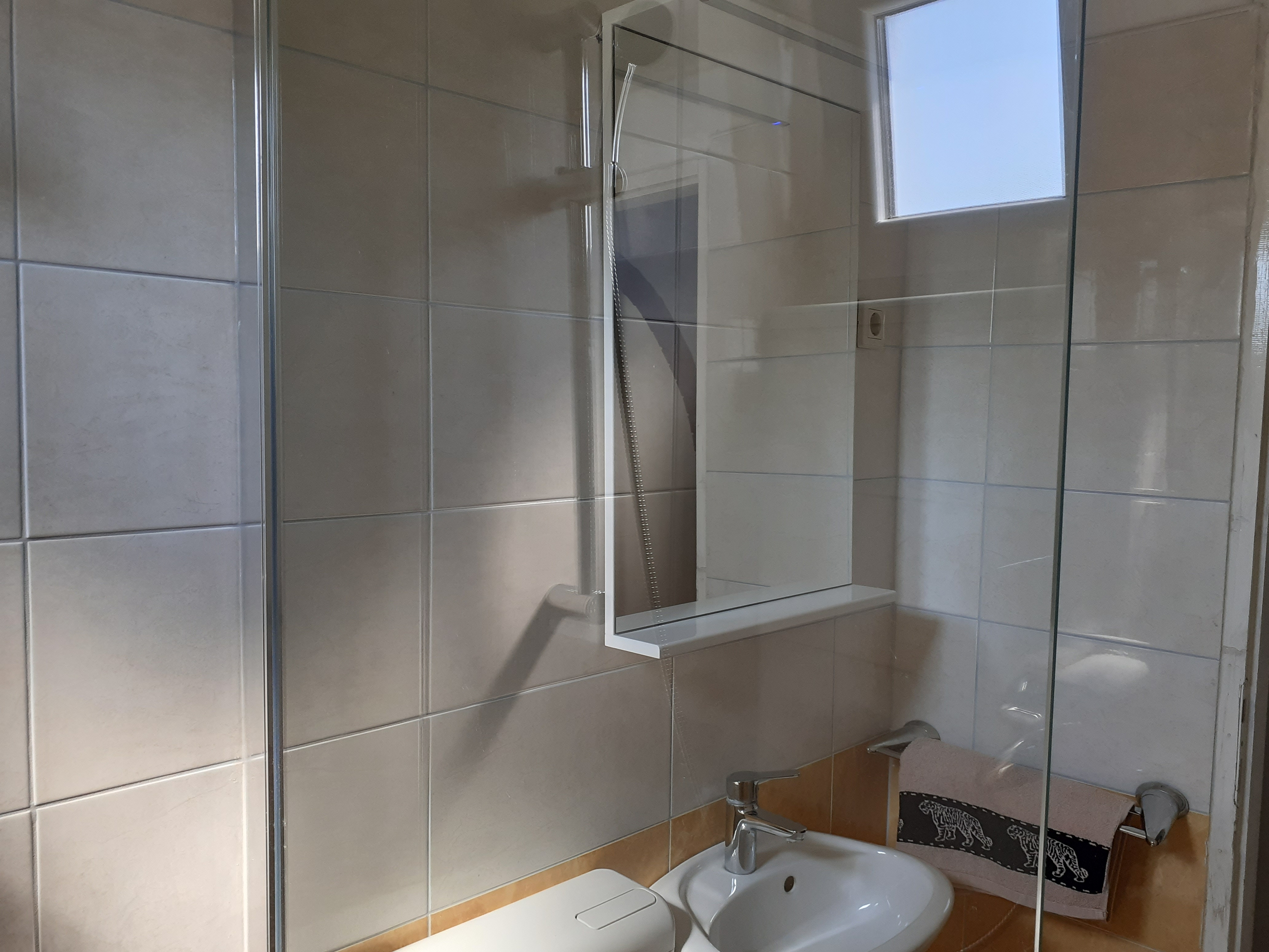 Three bedroom apartment with terrace and sea view Brist, Makarska  A-a