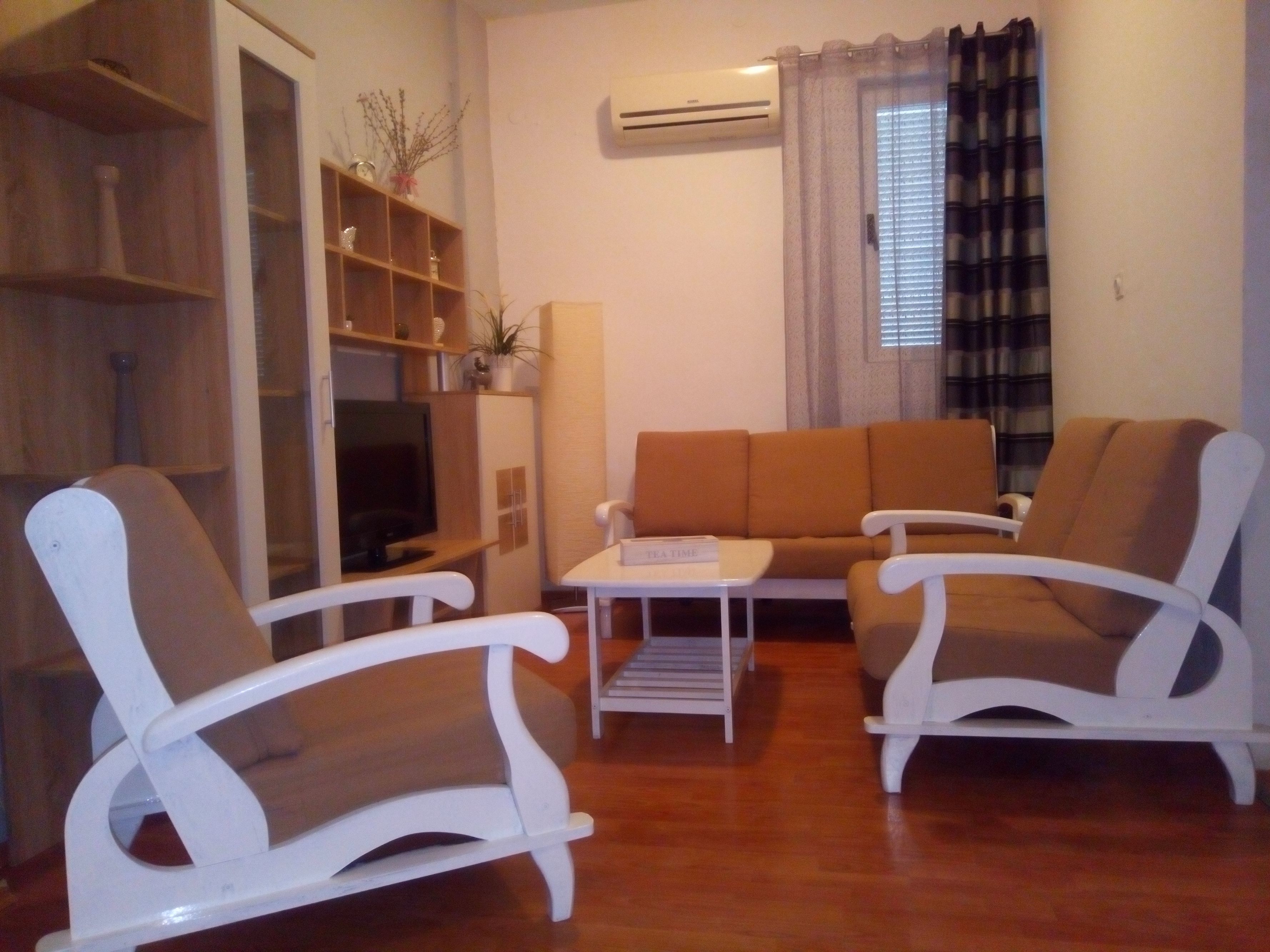 Three bedroom apartment with terrace and sea view Brist, Makarska (A-19330-a)