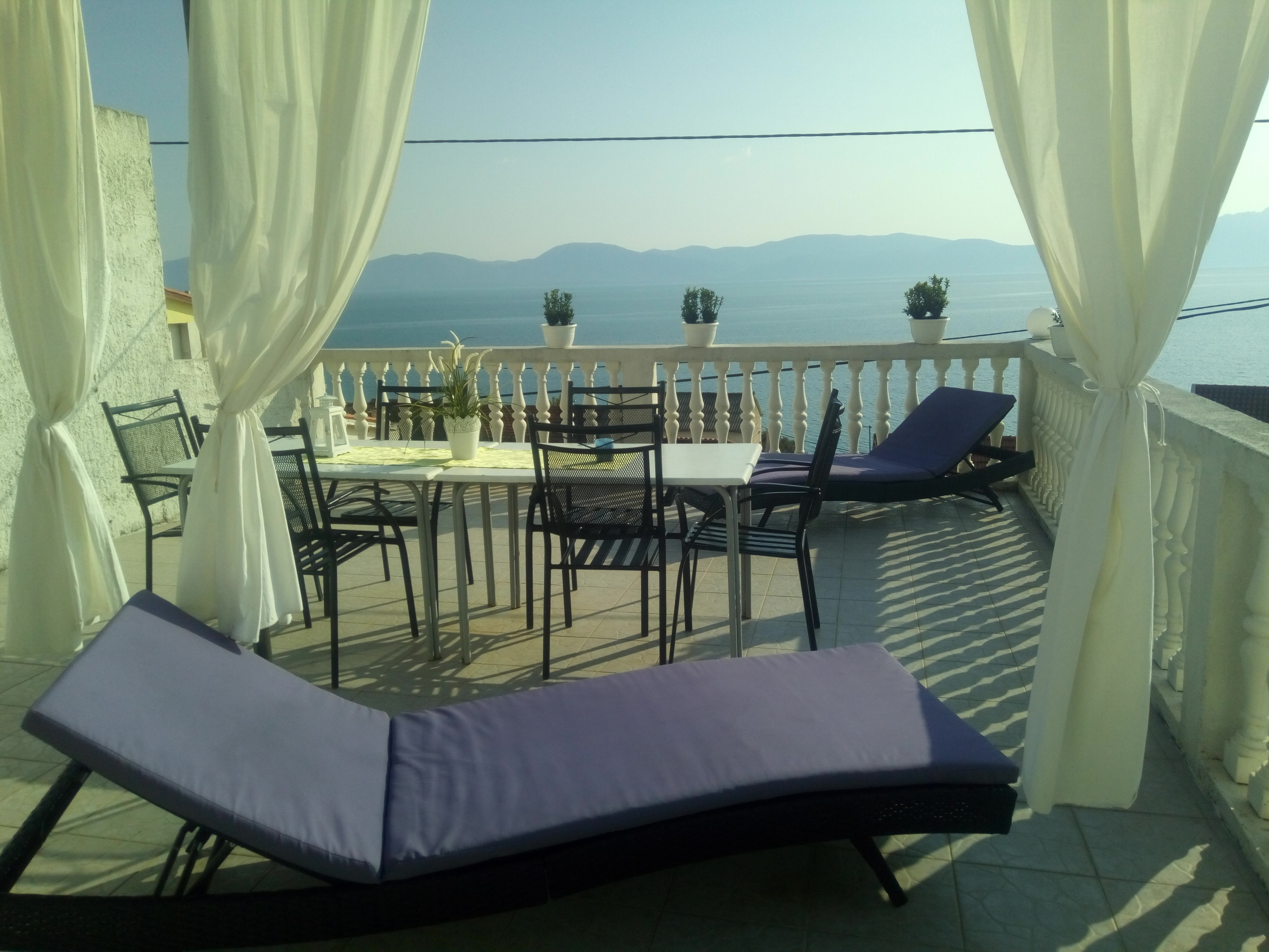 Three bedroom apartment with terrace and sea view Brist, Makarska  A-a