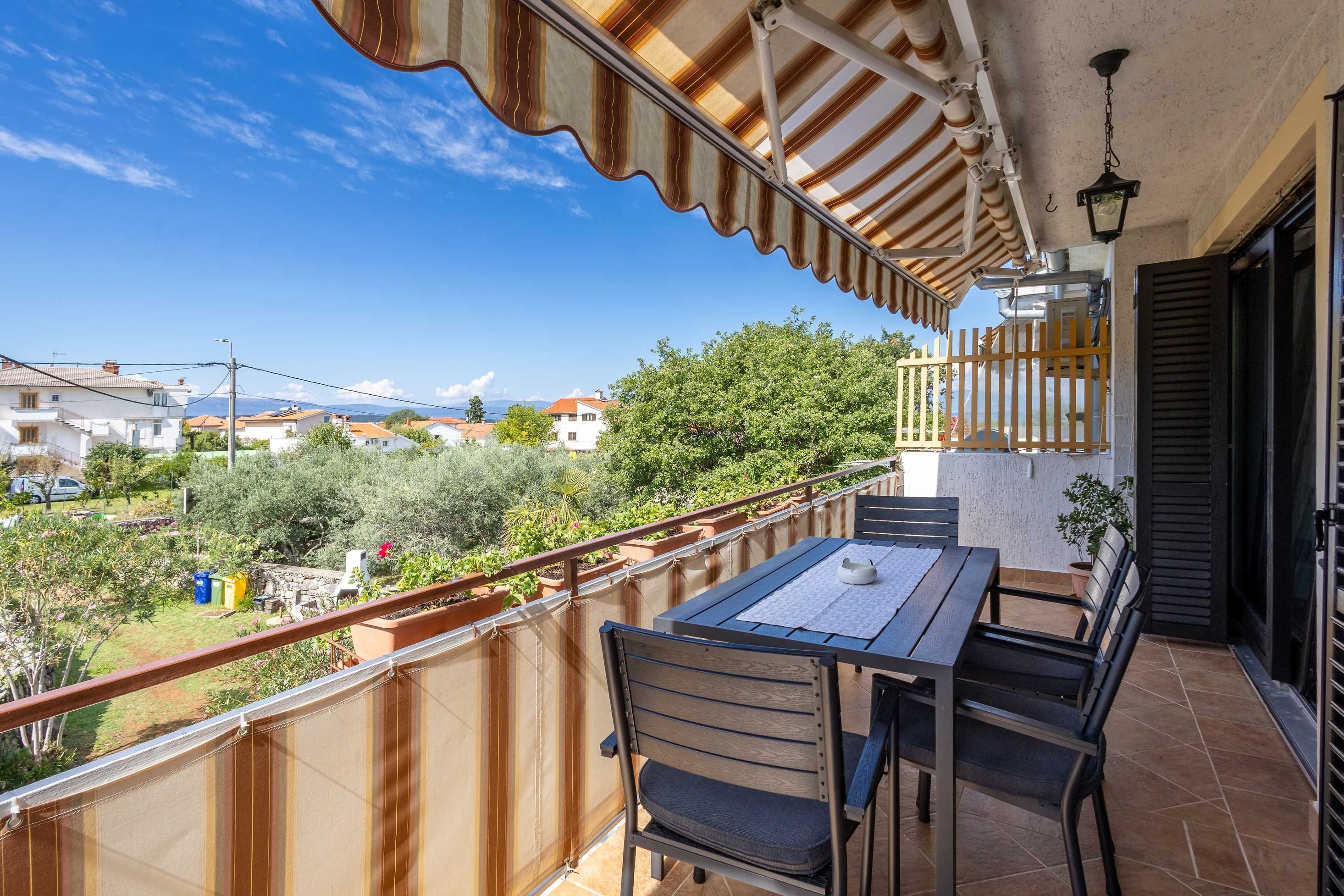 Two bedroom apartment with balcony Malinska, Krk  A-a