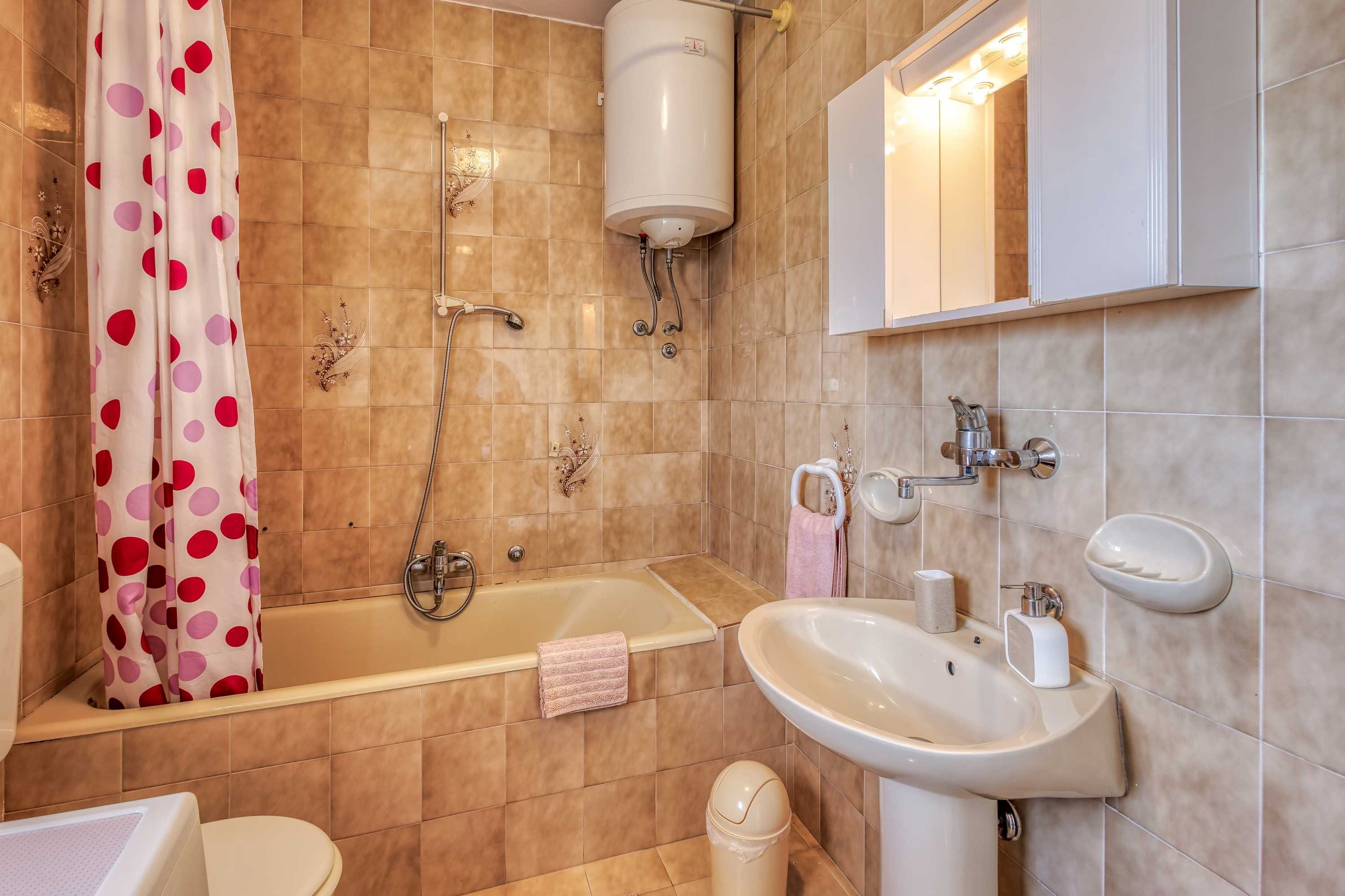 Two bedroom apartment with balcony Malinska, Krk  A-a
