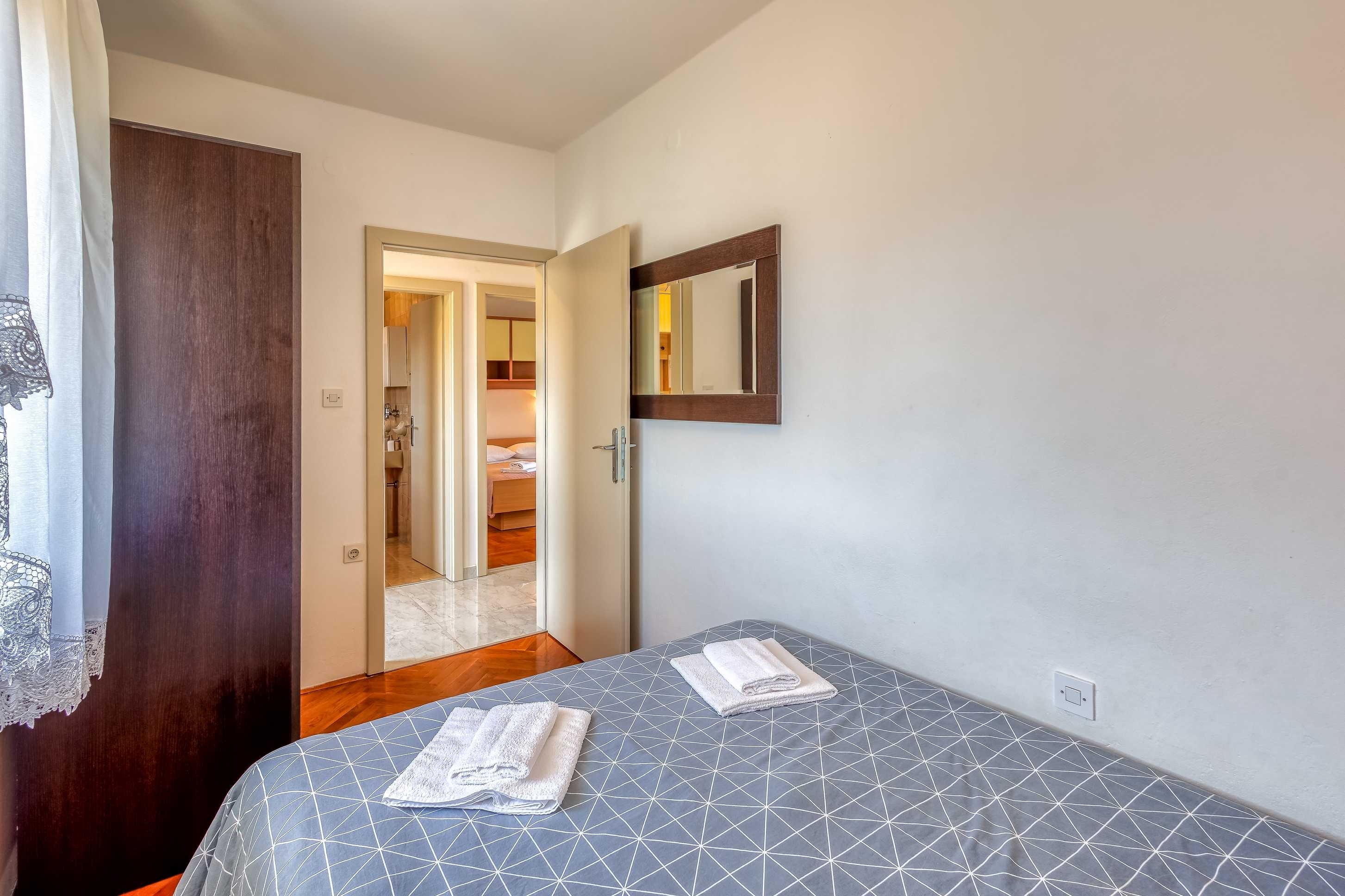 Two bedroom apartment with balcony Malinska, Krk  A-a