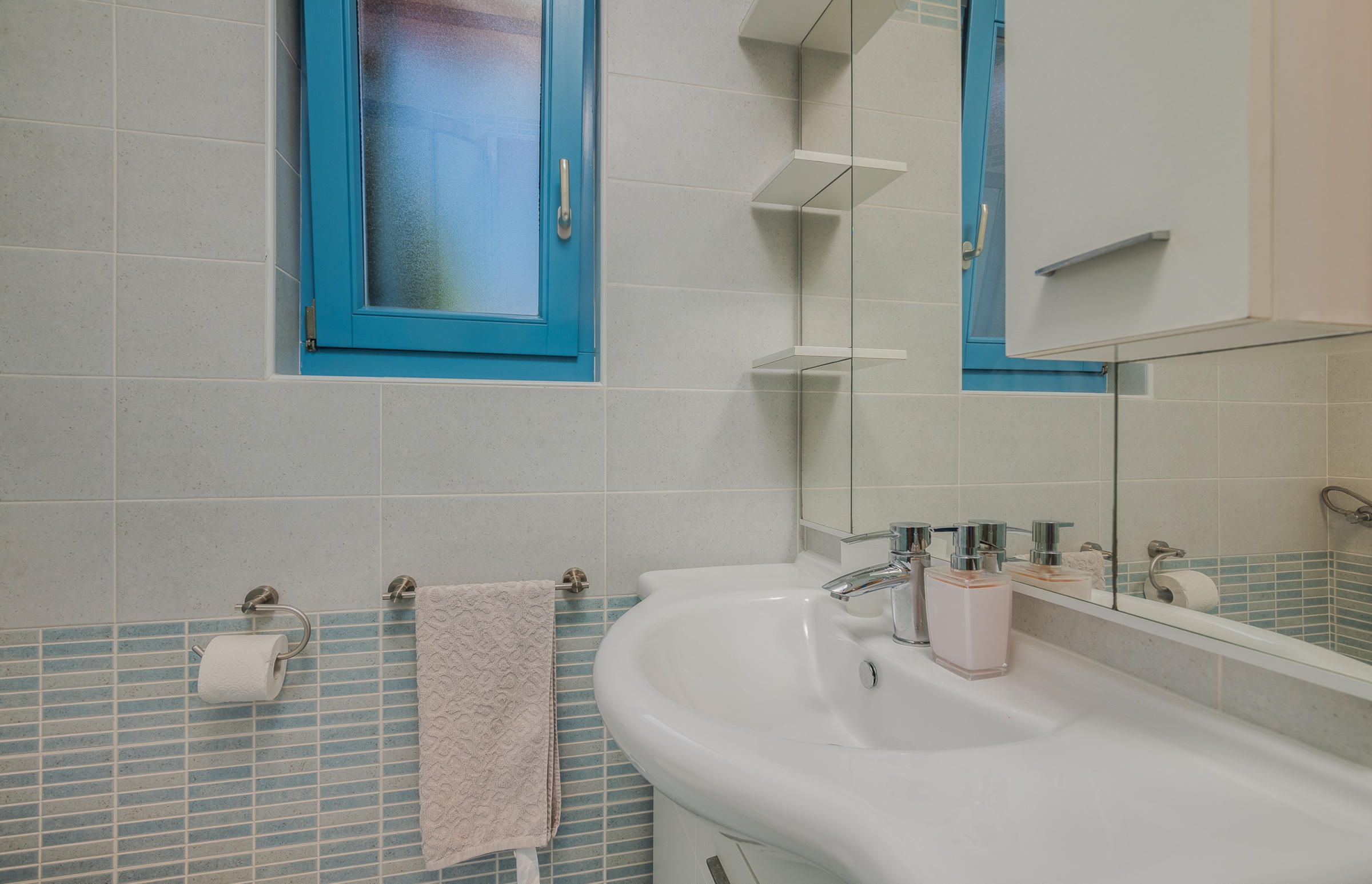 Two bedroom apartment with terrace Porat, Krk  A-b
